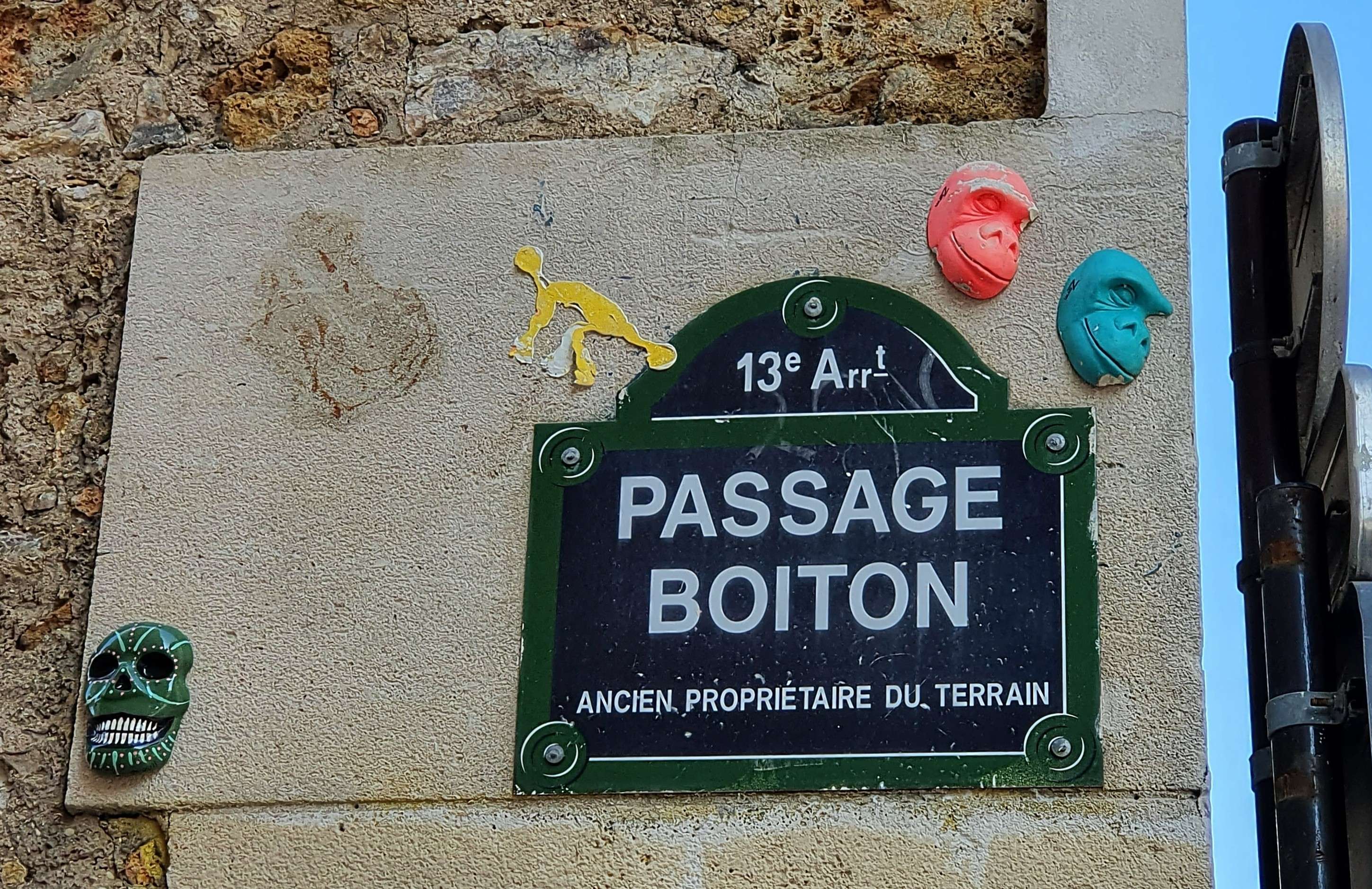 
								Street-art graffiti fresque 
								Zorm 
									48 Rue Bobillot
									75013
									Paris
									France 
									Pat Finder
								Street-Art-Safari.com
								