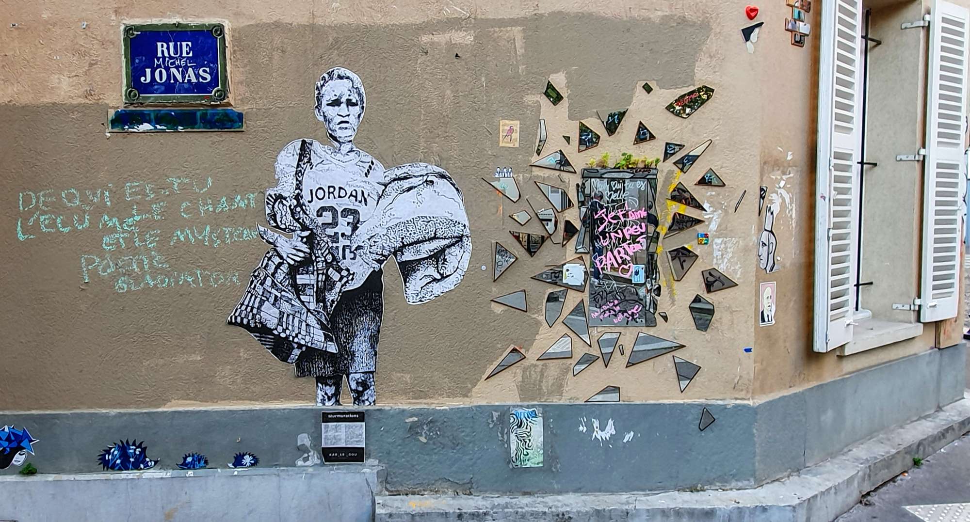 
								Street-art graffiti fresque 
								Tegmo 
									62 Rue G&eacute;rard
									75013
									Paris
									France 
									Pat Finder
								Street-Art-Safari.com
								