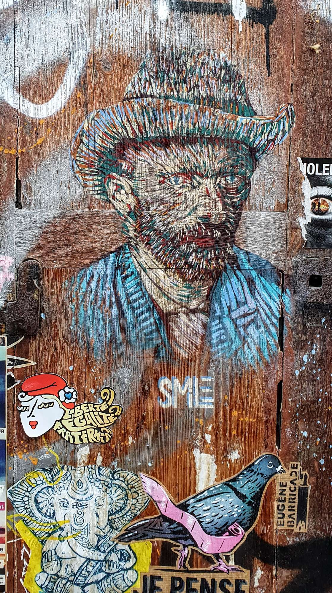 
								Street-art graffiti fresque 
								Smile 
									29 Rue des cinq Diamants
									75013
									Paris
									France 
									Pat Finder
								Street-Art-Safari.com
								