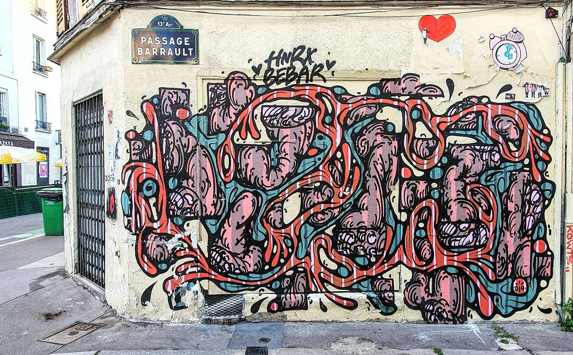 
								Street-art graffiti fresque 
								 
									1 Passage Barrault
									75013
									Paris
									France 
									Pat Finder
								Street-Art-Safari.com
								