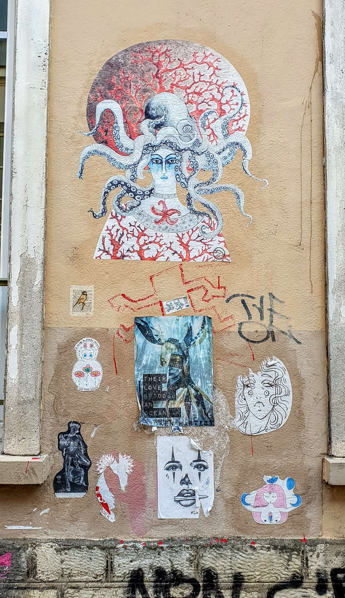 
								Street-art graffiti fresque 
								 
									7 Passage Sigaud
									75013
									Paris
									France 
									Pat Finder
								Street-Art-Safari.com
								