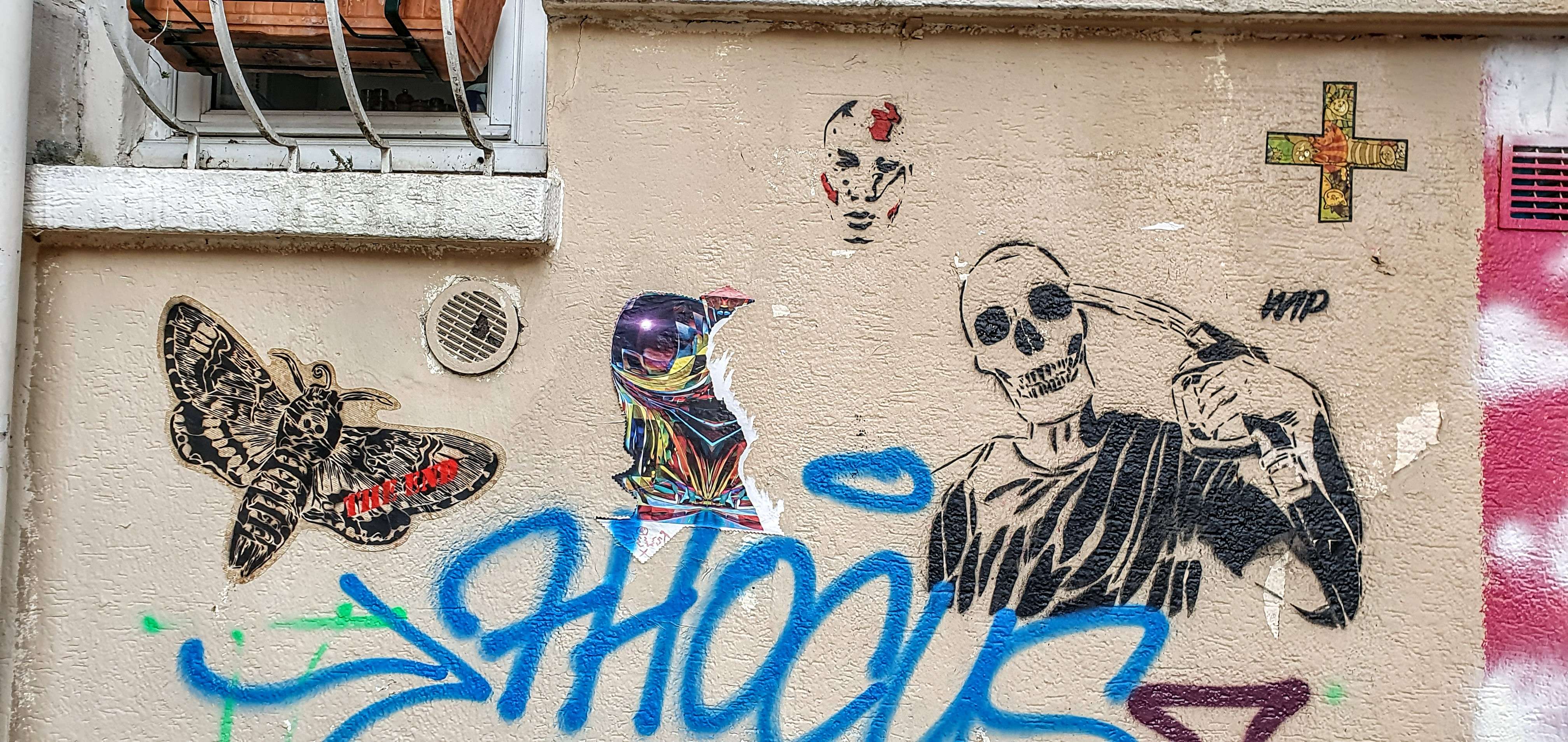 
								Street-art graffiti fresque 
								 
									13 Rue Alphand
									75013
									Paris
									France 
									Pat Finder
								Street-Art-Safari.com
								