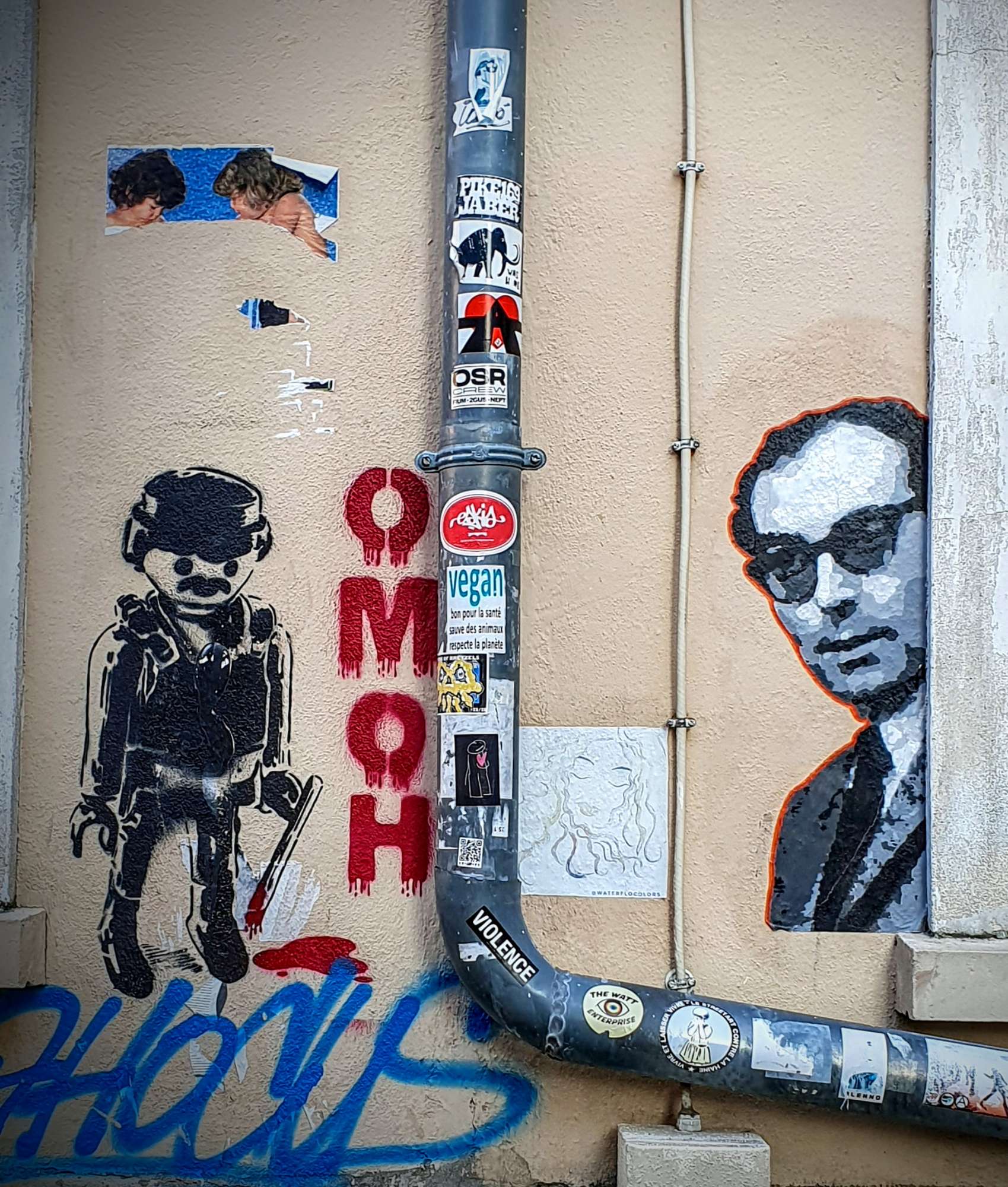 
								Street-art graffiti fresque 
								 
									7 Passage Sigaud
									75013
									Paris
									France 
									Pat Finder
								Street-Art-Safari.com
								