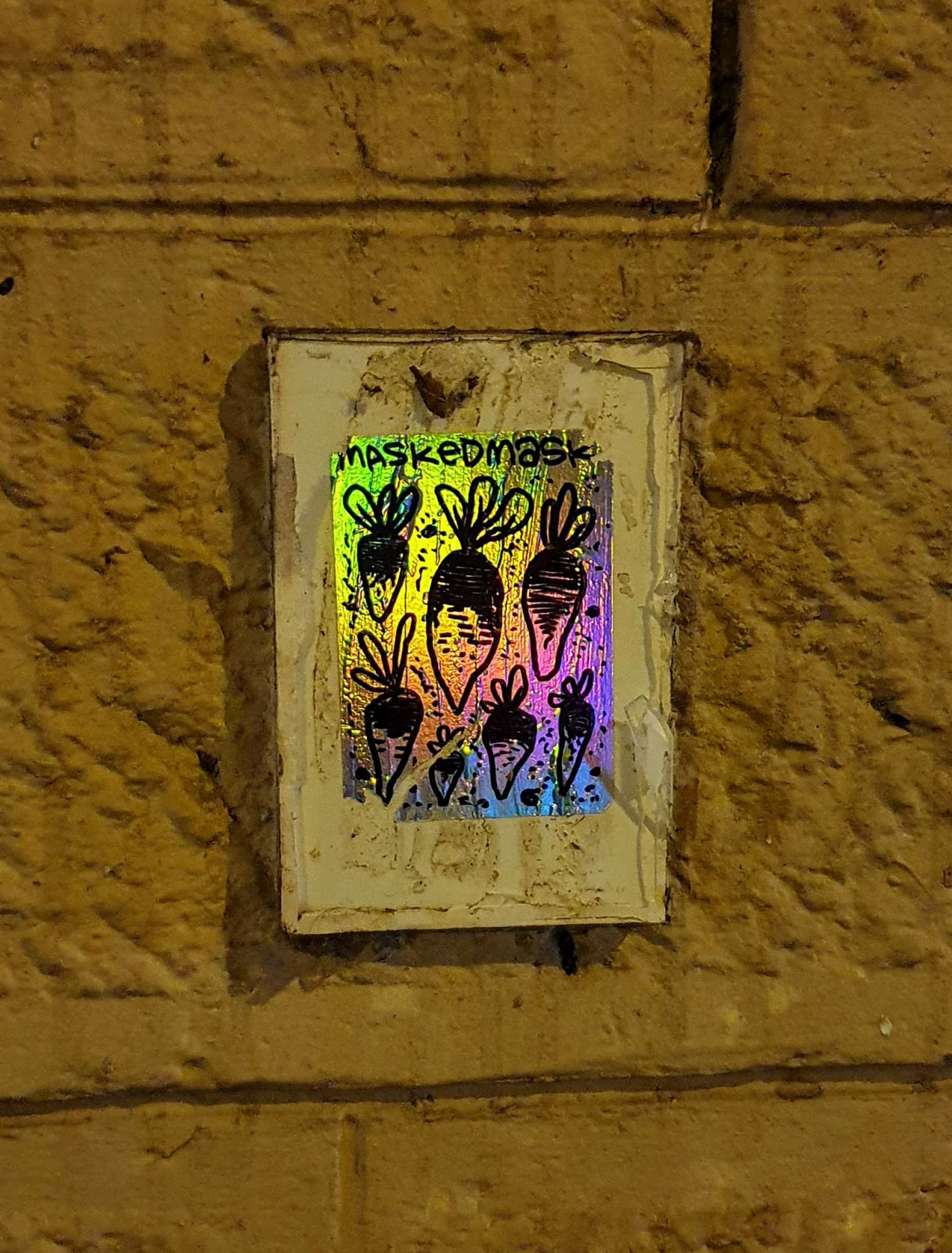 
								Street-art graffiti fresque 
								MaskedMask 
									197 Rue des Pyr&eacute;n&eacute;es
									75020
									Paris
									France 
									Pat Finder
								Street-Art-Safari.com
								