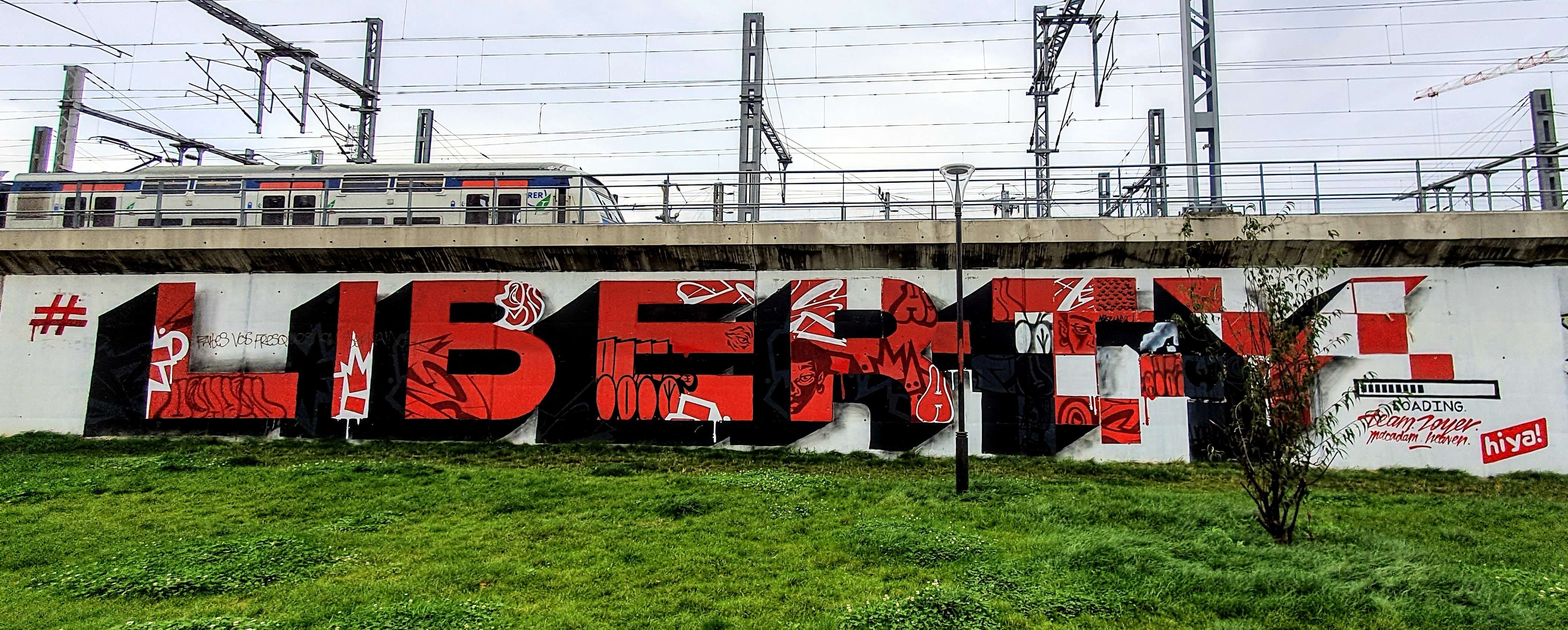 
								Street-art graffiti fresque 
								 
									163 Rue d'Aubervilliers
									75019
									Paris
									France 
									Pat Finder
								Street-Art-Safari.com
								