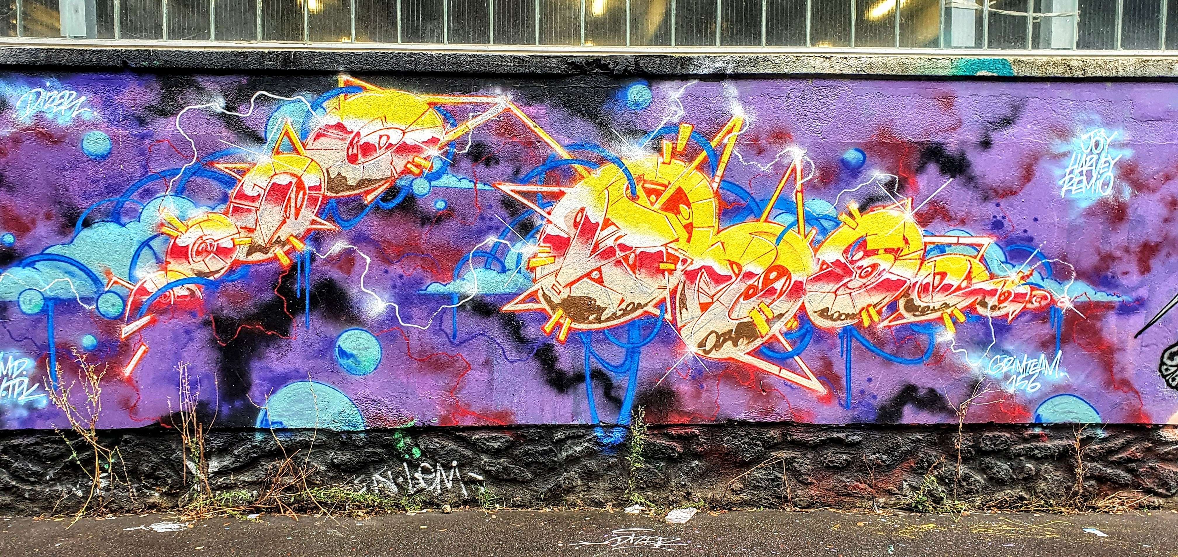 
								Street-art graffiti fresque 
								 
									138 Rue d'Aubervilliers
									75019
									Paris
									France 
									Pat Finder
								Street-Art-Safari.com
								