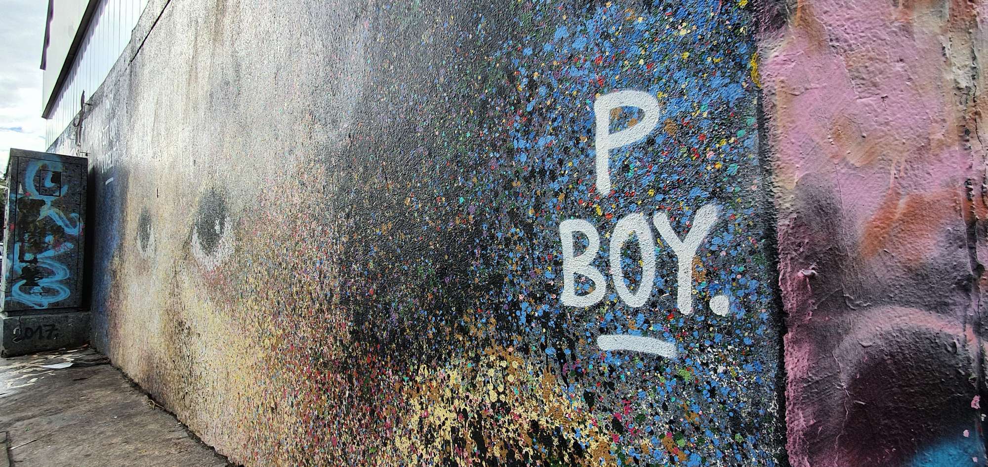 
								Street-art graffiti fresque 
								P Boy 
									81 Rue d'Aubervilliers
									75018
									Paris
									France 
									Pat Finder
								Street-Art-Safari.com
								