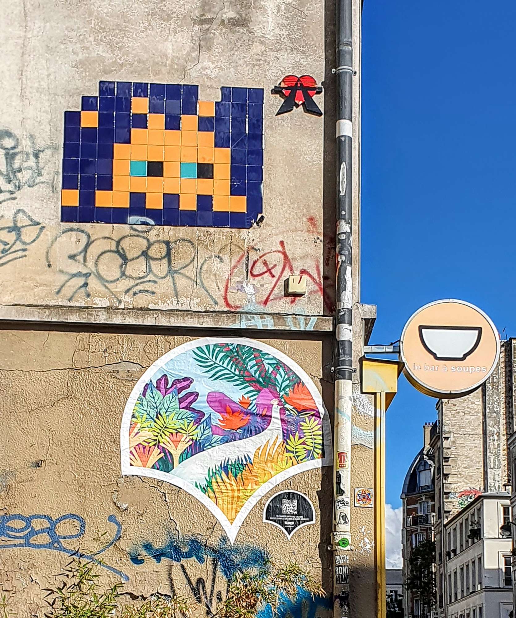 
								Street-art graffiti fresque 
								Invader 
									30 Rue de Charonne
									75011
									Paris
									France 
									Pat Finder
								Street-Art-Safari.com
								