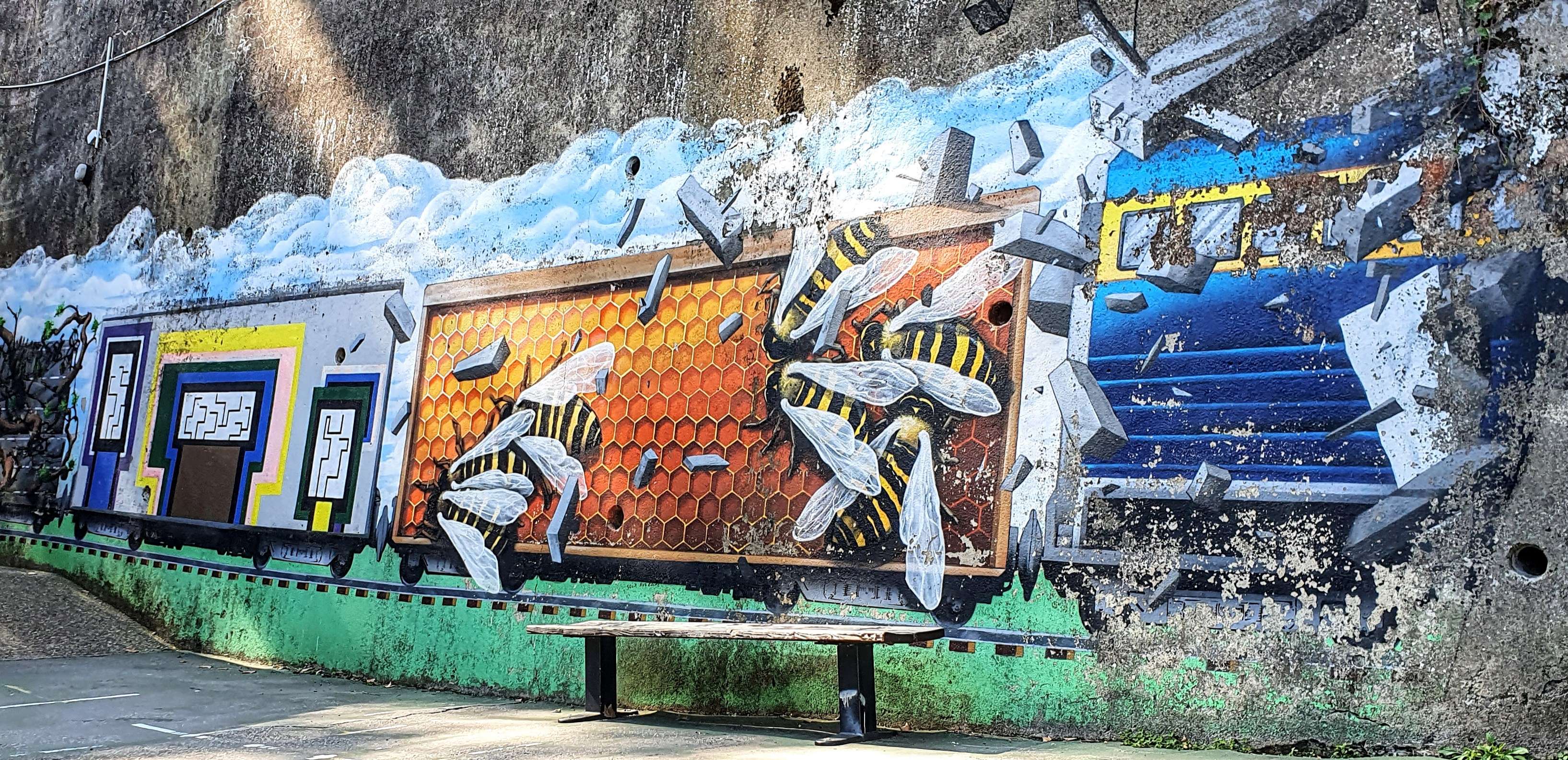 
								Street-art graffiti fresque 
								 
									6 Rue Alsace Lorraine
									69001
									Lyon
									France 
									Pat Finder
								Street-Art-Safari.com
								