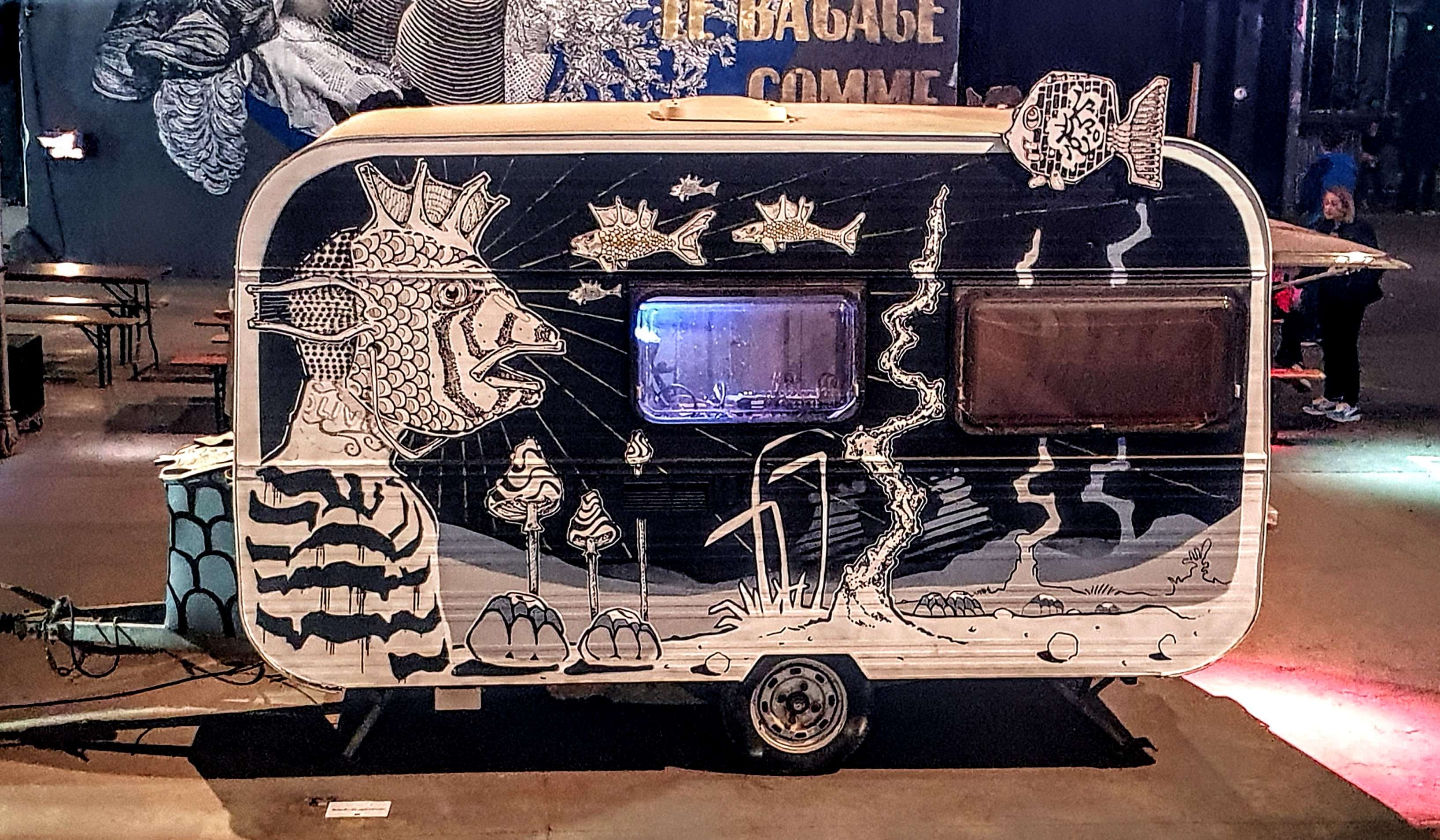 
								Street-art graffiti fresque 
								Saveur Graffik 
									43 Avenue Debourg
									69007
									Lyon
									France 
									Pat Finder
								Street-Art-Safari.com
								