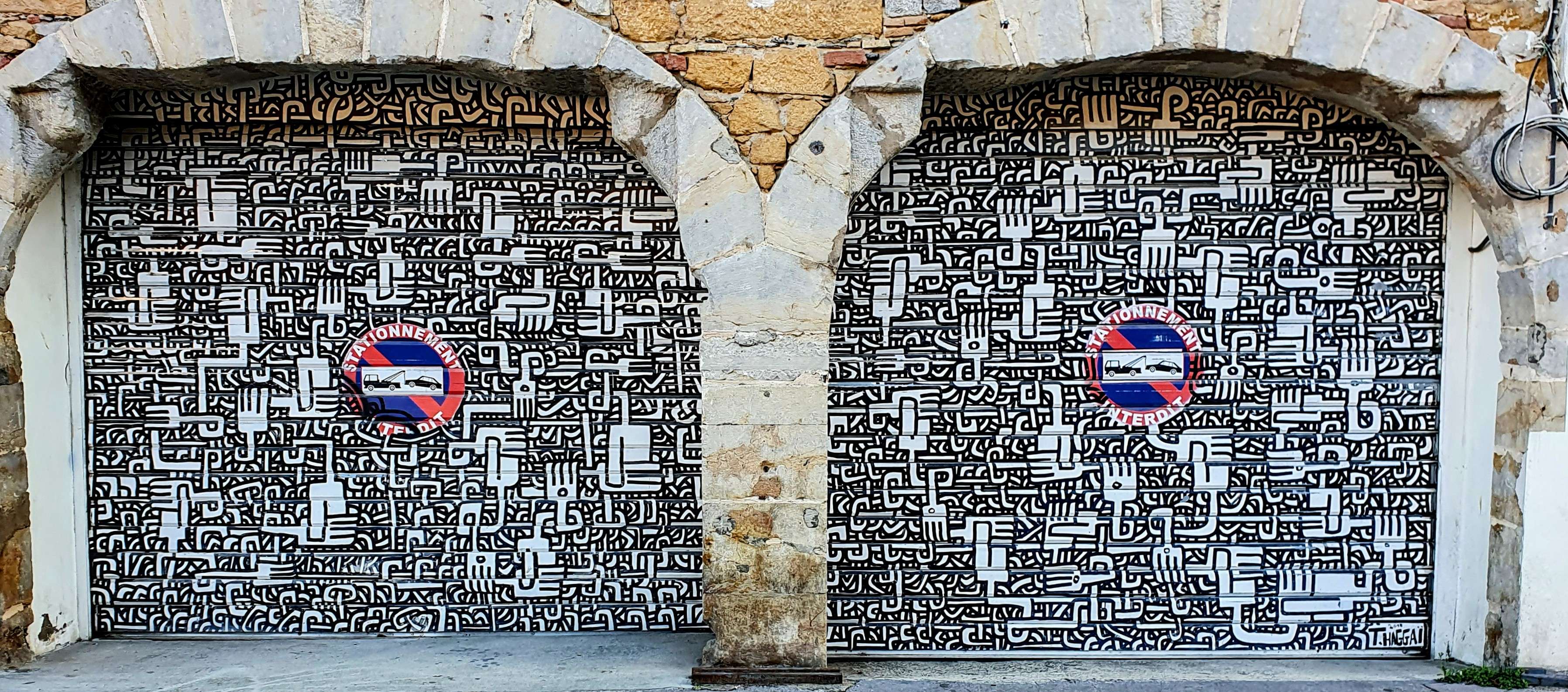 
								Street-art graffiti fresque 
								Th&eacute;o Haggai 
									78 Quai de Pierre-Scize
									69005
									Lyon
									France 
									Pat Finder
								Street-Art-Safari.com
								