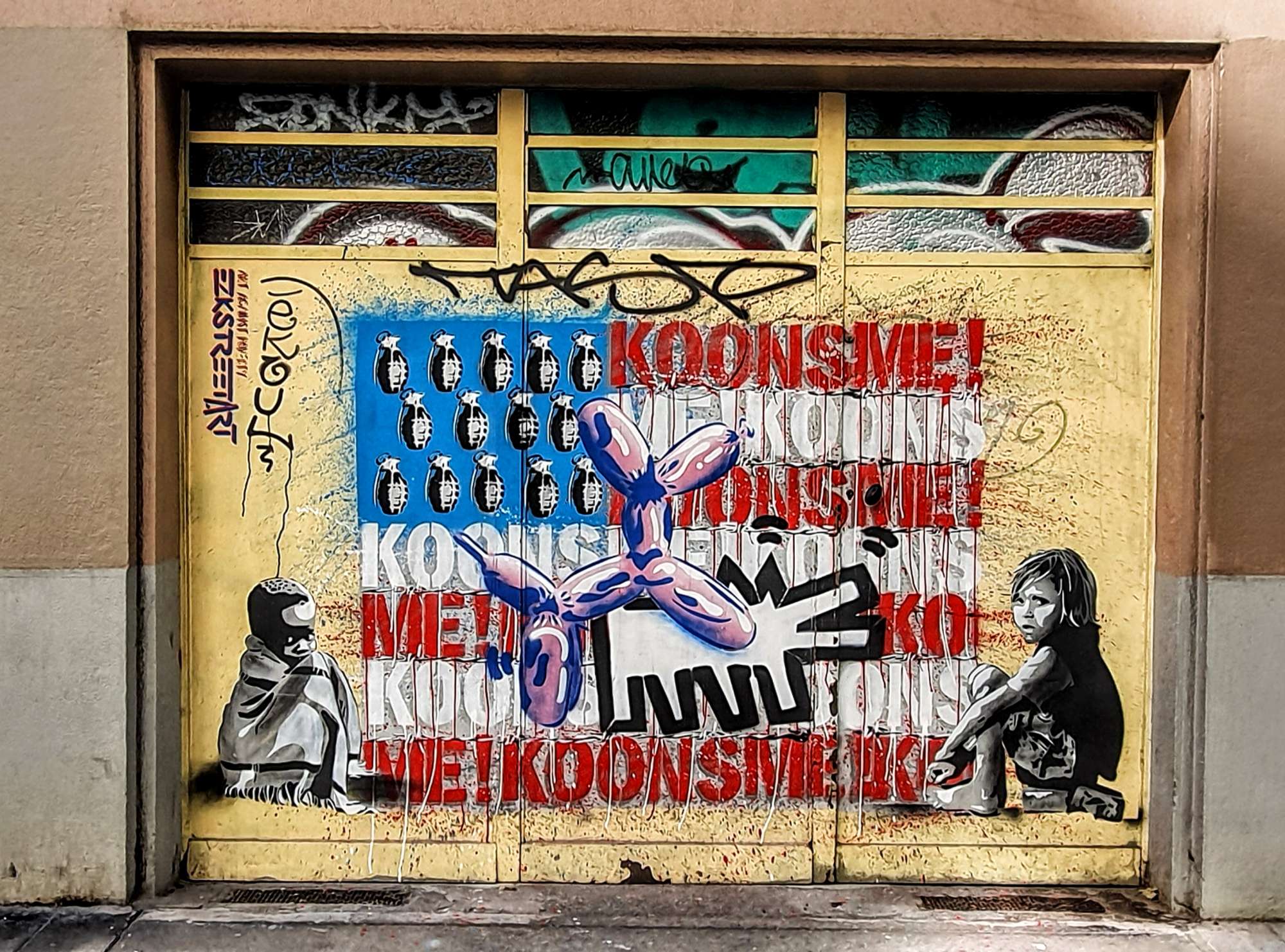 
								Street-art graffiti fresque 
								EZK 
									5 Place Jacqueline Marval
									38000
									Grenoble
									France 
									Pat Finder
								Street-Art-Safari.com
								