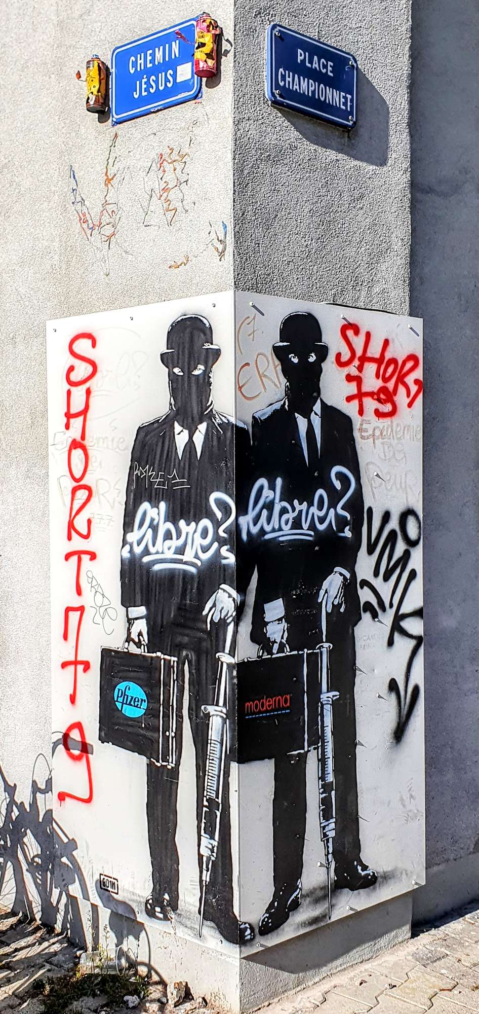 
								Street-art graffiti fresque 
								Goin Art 
									2 Chemin J&eacute;sus
									38000
									Grenoble
									France 
									Pat Finder
								Street-Art-Safari.com
								