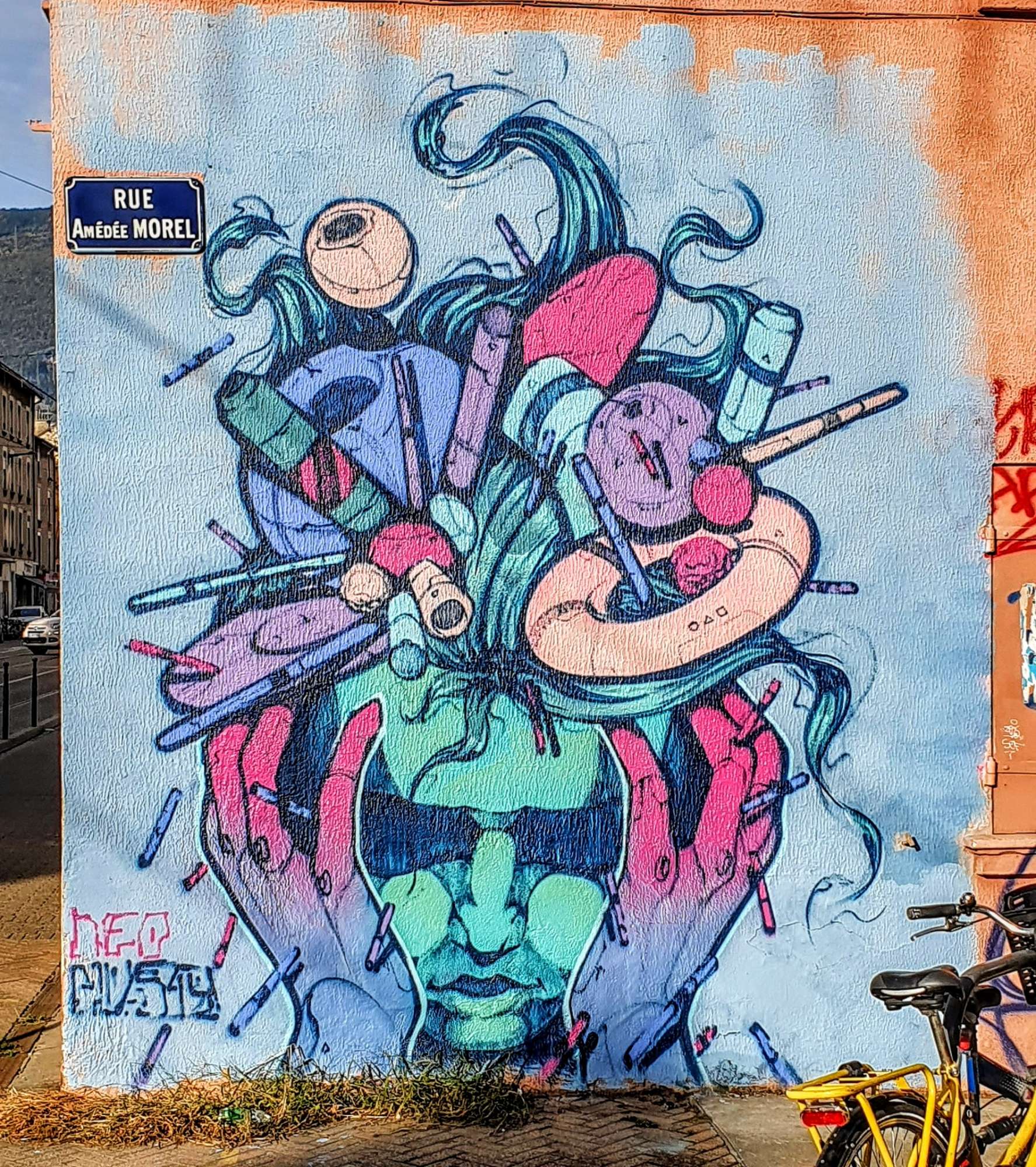 
								Street-art graffiti fresque 
								Neo Musty 
									144 Cours Berriat
									38000
									Grenoble
									France 
									Pat Finder
								Street-Art-Safari.com
								