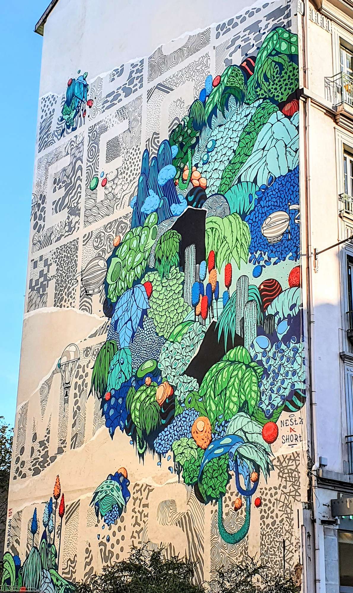 
								Street-art graffiti fresque 
								Nesta 
									3 Rue Henri Bergson
									38100
									Grenoble
									France 
									Pat Finder
								Street-Art-Safari.com
								