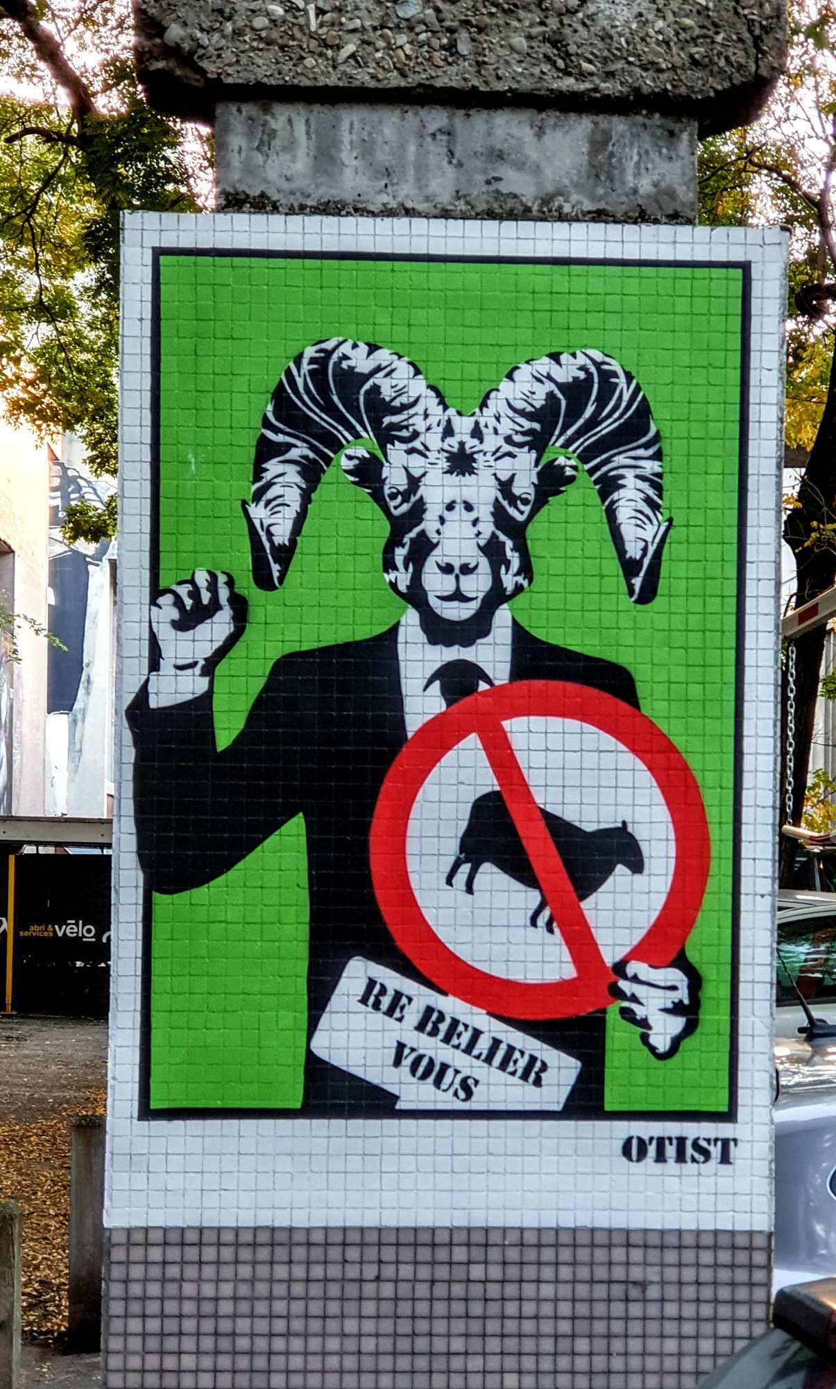 
								Street-art graffiti fresque 
								OTIST 
									8 Rue Fran&ccedil;ois Raoult
									38000
									Grenoble
									France 
									Pat Finder
								Street-Art-Safari.com
								