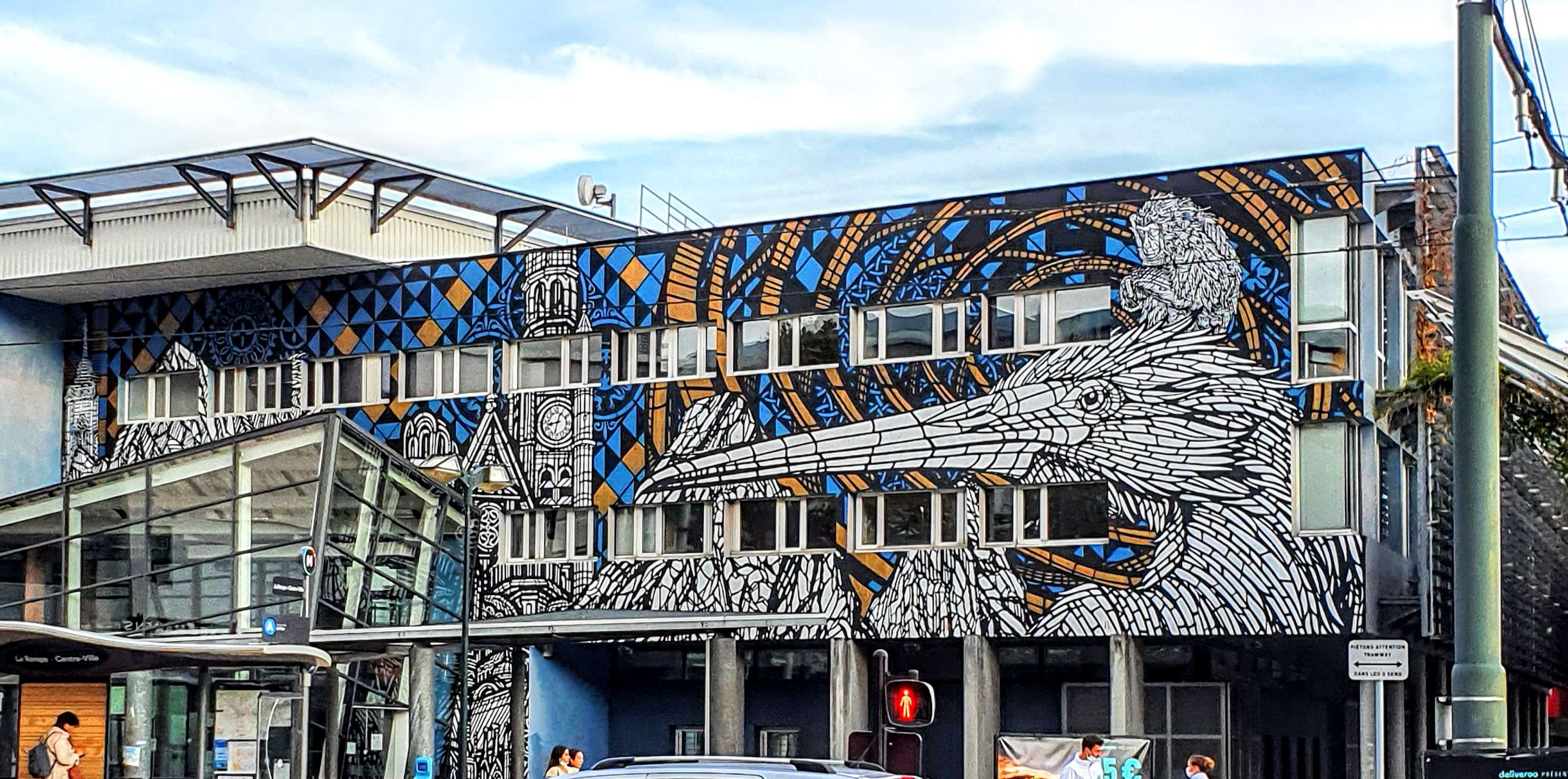 
								Street-art graffiti fresque 
								Blow the Bird, Monkeybird, Temor 
									42 Avenue du 8 Mai 1945
									38130
									&Eacute;chirolles
									France 
									Pat Finder
								Street-Art-Safari.com
								