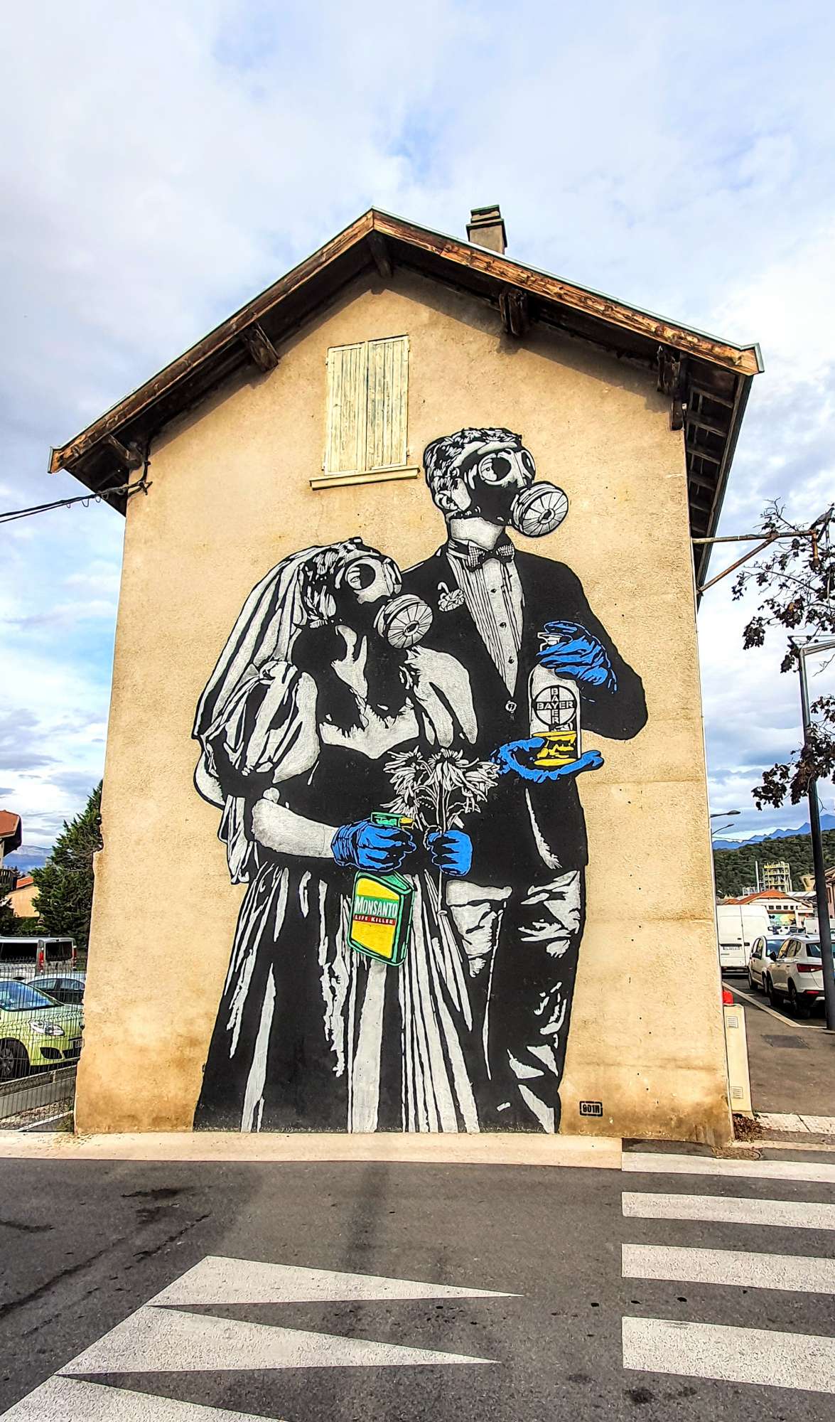 
								Street-art graffiti fresque 
								Goin Art 
									3 Rue Stalingrad
									38800
									Le Pont-de-Claix
									France 
									Pat Finder
								Street-Art-Safari.com
								