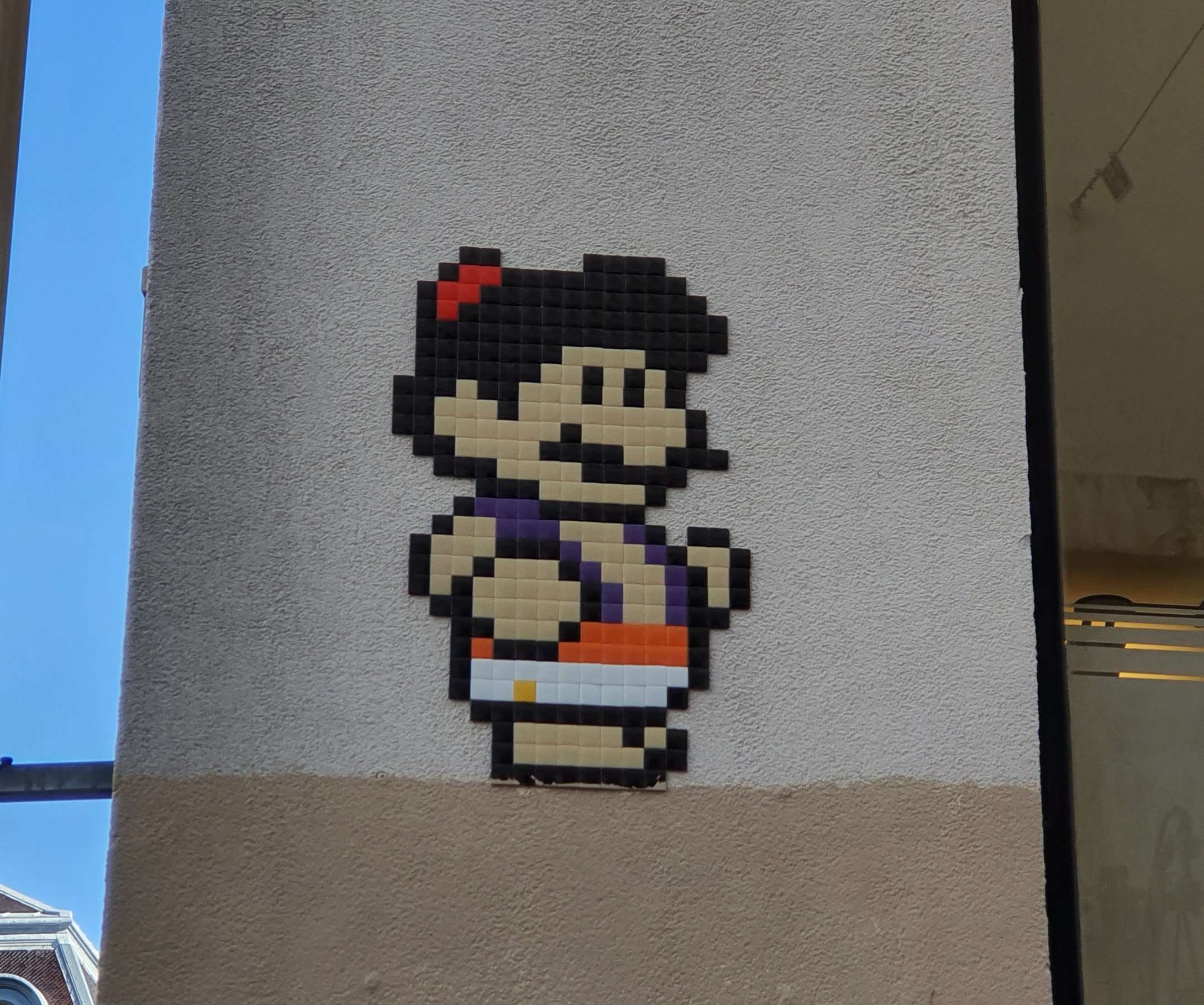 
								Street-art graffiti fresque 
								In The Woup 
									3 Rue de la Barre
									69002
									Lyon
									France 
									Pat Finder
								Street-Art-Safari.com
								