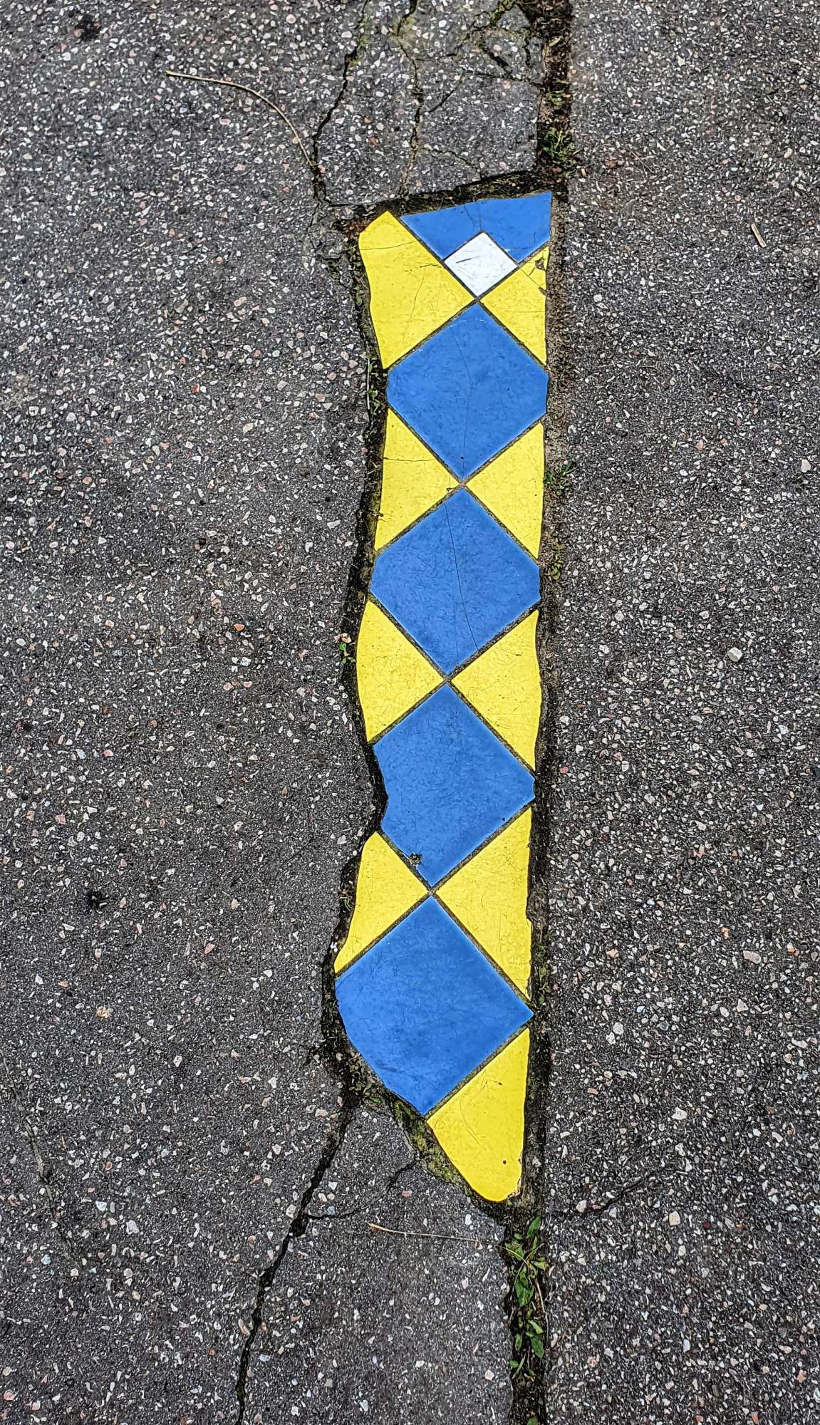 
								Street-art graffiti fresque 
								Ememem 
									8 Rue de l'Annonciade
									69001
									Lyon
									France 
									Pat Finder
								Street-Art-Safari.com
								