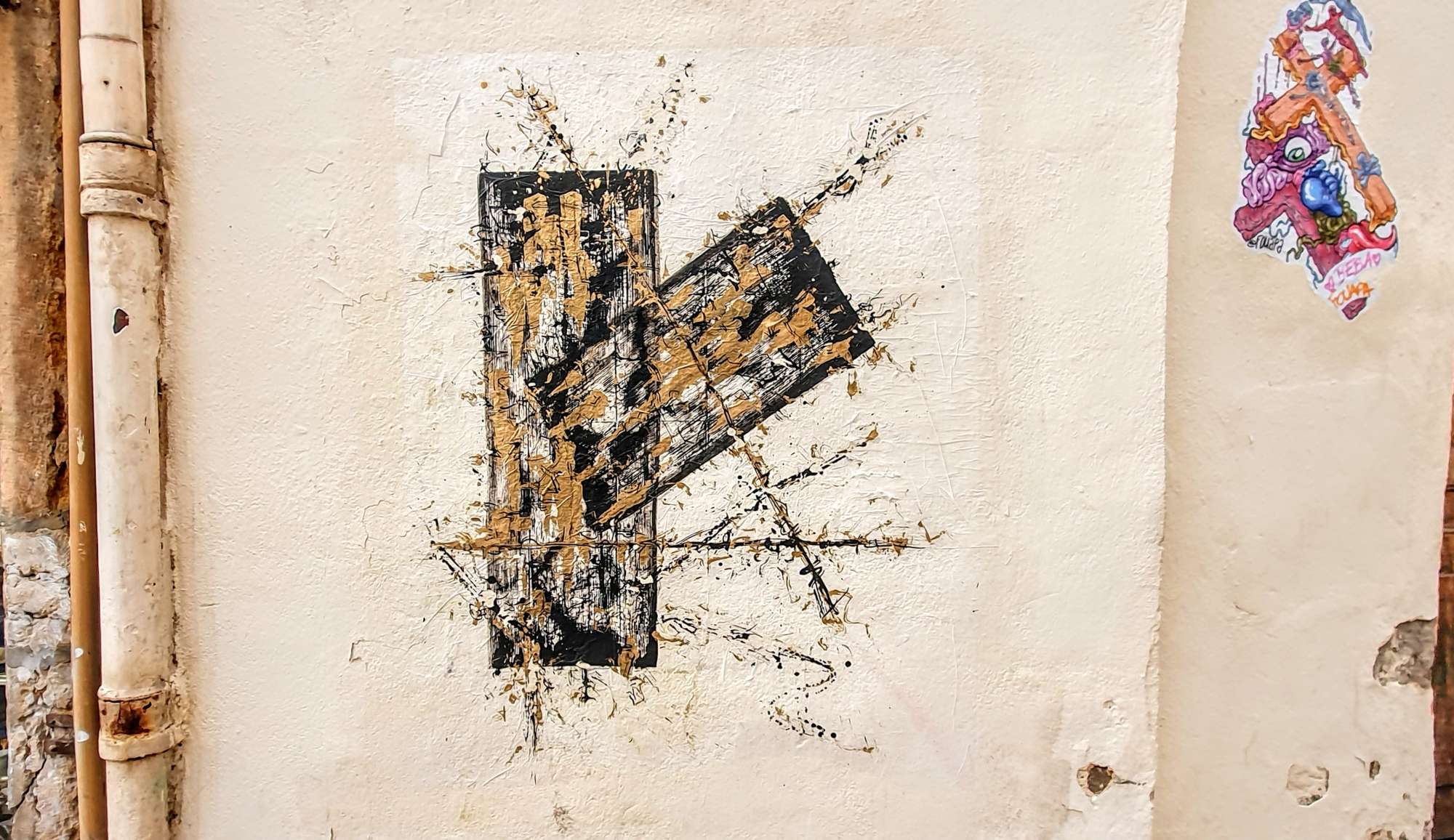 
								Street-art graffiti fresque 
								Fouapa, O'Malley 
									24 Rue des Pierres Plant&eacute;es
									69004
									Lyon
									France 
									Pat Finder
								Street-Art-Safari.com
								