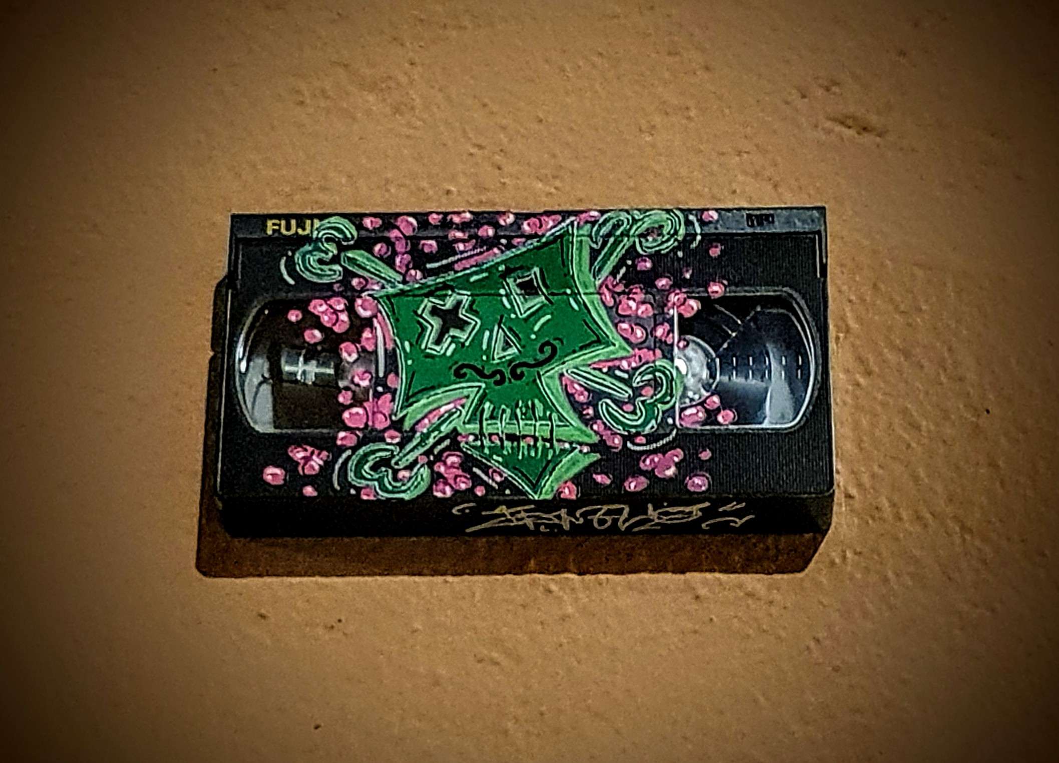 
								Street-art graffiti fresque 
								 
									8 Rue Saint-Nizier
									69002
									Lyon
									France 
									Pat Finder
								Street-Art-Safari.com
								