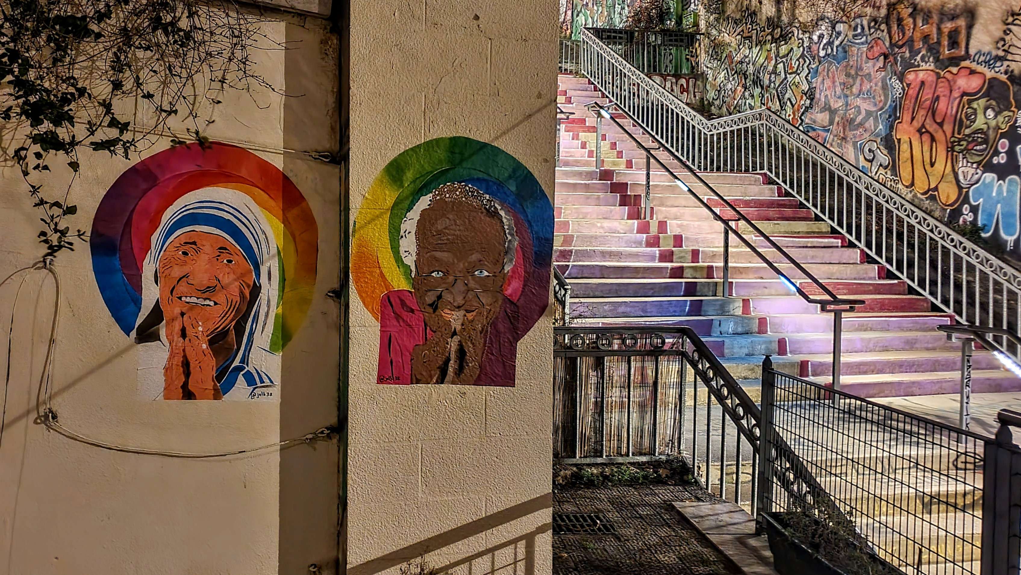 
								Street-art graffiti fresque 
								jalb38 
									14 Rue Pouteau
									69001
									Lyon
									France 
									Pat Finder
								Street-Art-Safari.com
								