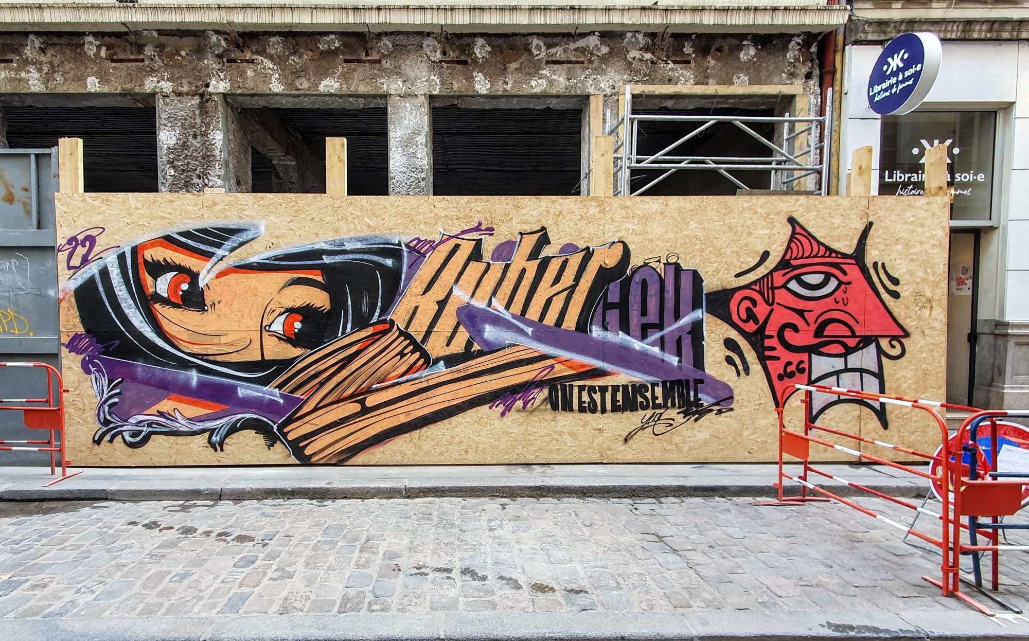 
								Street-art graffiti fresque 
								YNot 
									18 Rue Pizay
									69001
									Lyon
									France 
									Pat Finder
								Street-Art-Safari.com
								