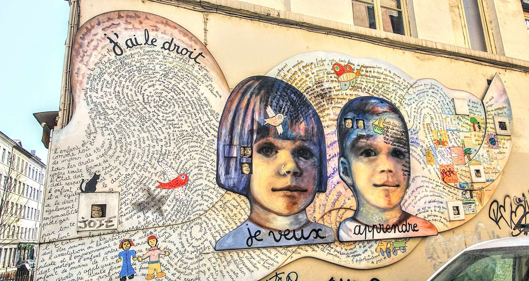 
								Street-art graffiti fresque 
								 
									23 Rue du Chariot d'Or
									69004
									Lyon
									France 
									Pat Finder
								Street-Art-Safari.com
								