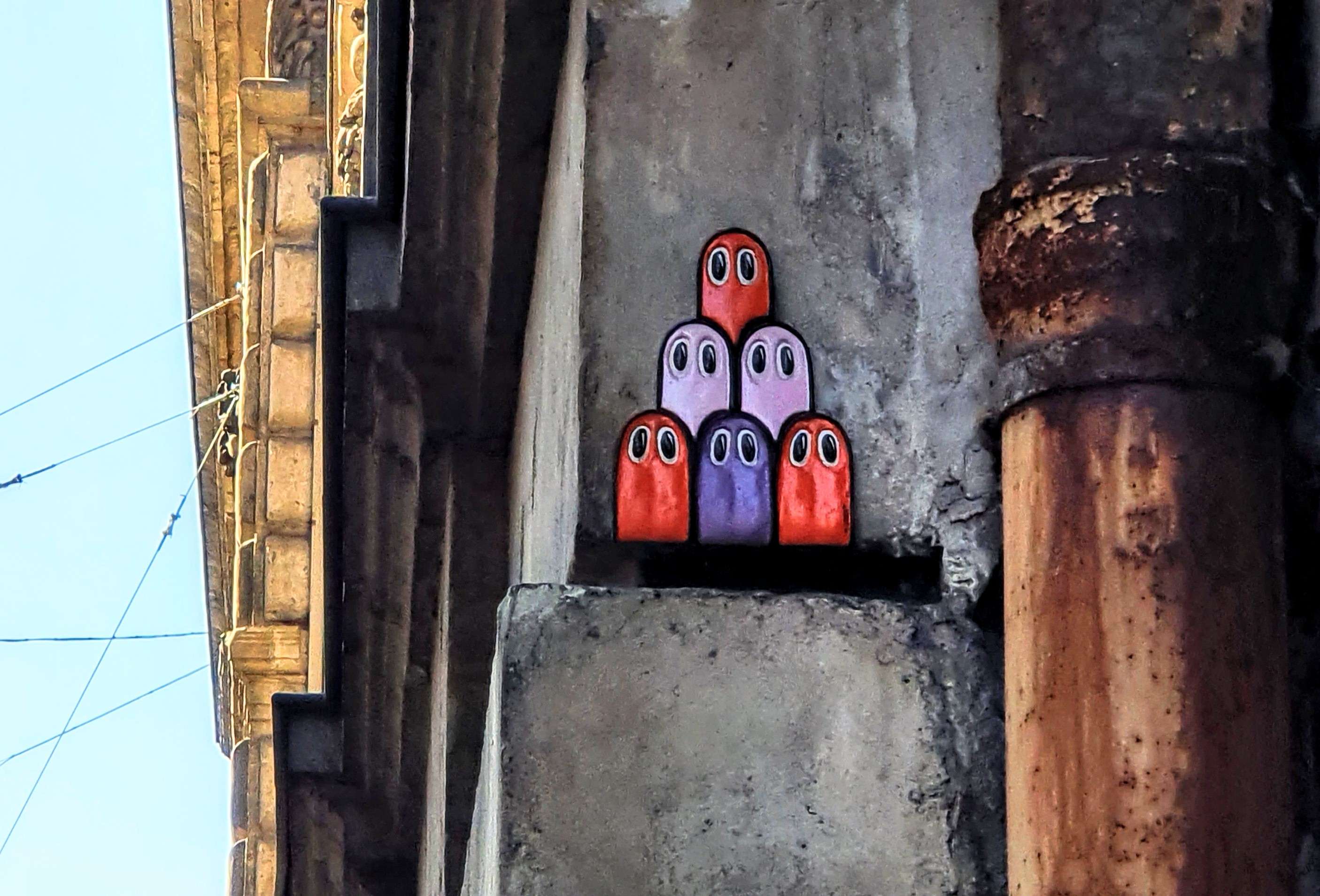 
								Street-art graffiti fresque 
								Line-street 
									16 Rue d'Alg&eacute;rie
									69001
									Lyon
									France 
									Pat Finder
								Street-Art-Safari.com
								