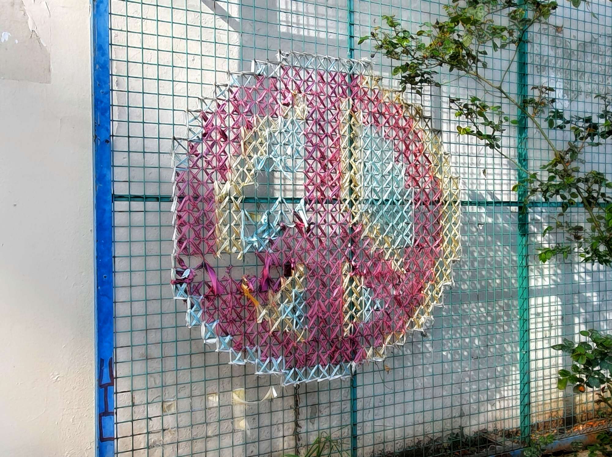 
								Street-art graffiti fresque 
								 
									54 Cours Albert Thomas
									69008
									Lyon
									France 
									Pat Finder
								Street-Art-Safari.com
								