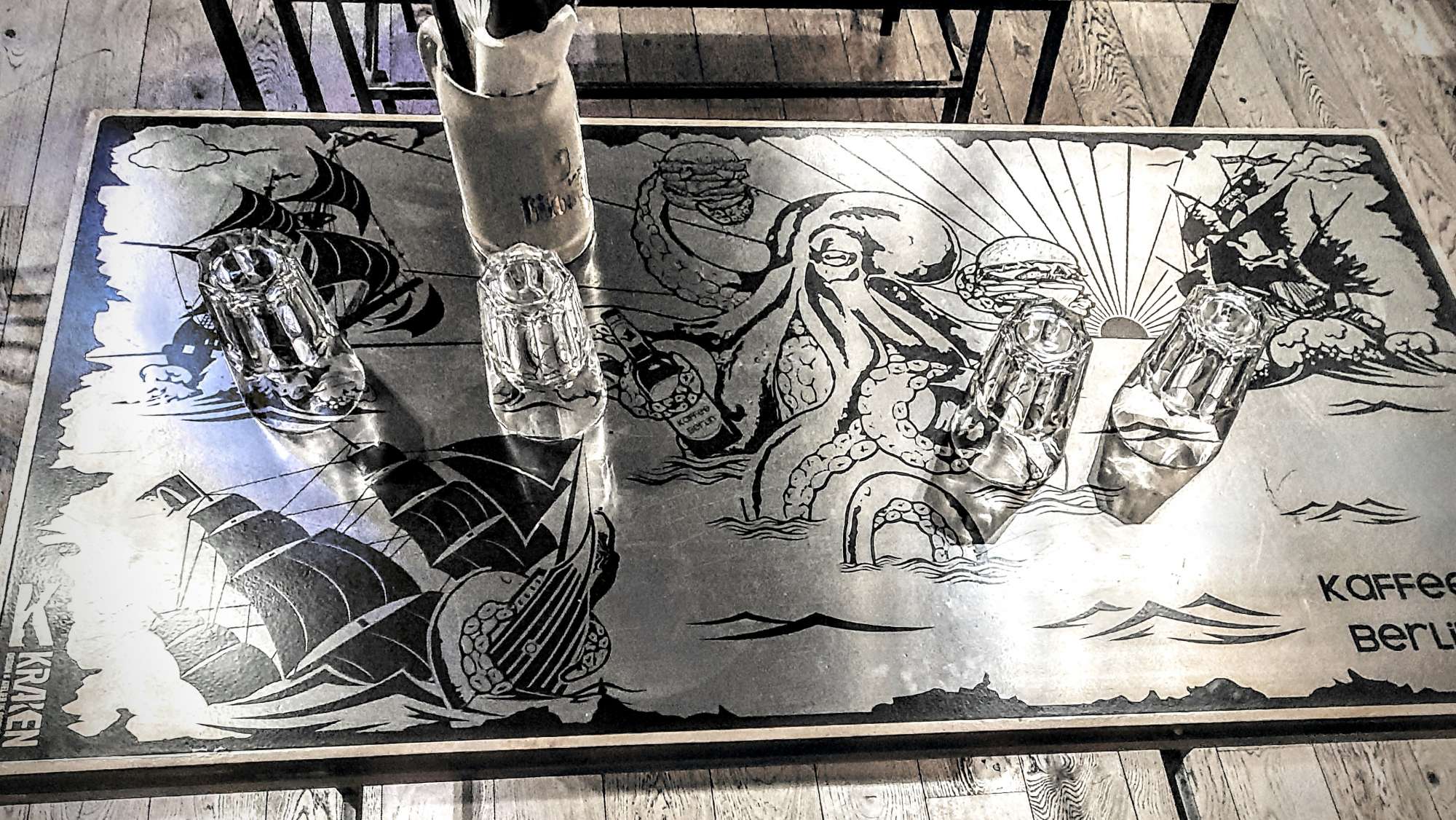 
								Street-art graffiti fresque 
								Kraken 
									2 Rue de la Terrasse
									69004
									Lyon
									France 
									Pat Finder
								Street-Art-Safari.com
								