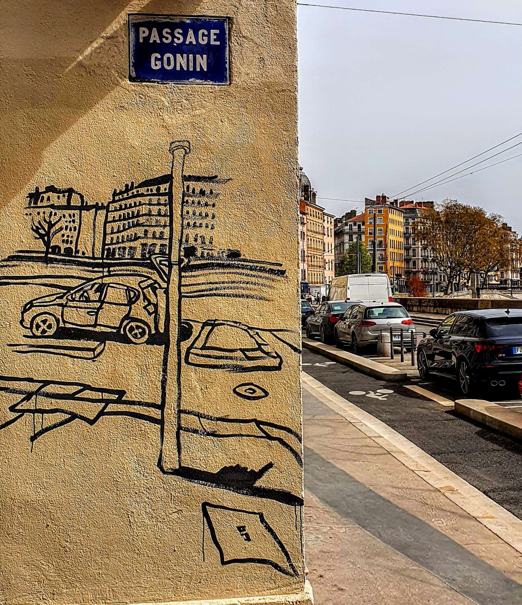 
								Street-art graffiti fresque 
								 
									32 Quai Saint-Vincent
									69001
									Lyon
									France 
									Pat Finder
								Street-Art-Safari.com
								