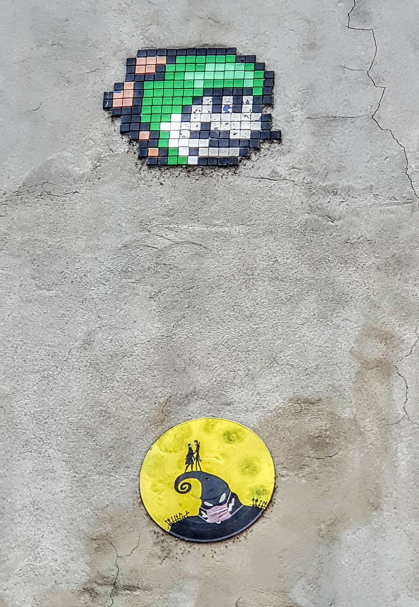 
								Street-art graffiti fresque 
								In The Woup 
									46 Rue du Doyenn&eacute;
									69005
									Lyon
									France 
									Pat Finder
								Street-Art-Safari.com
								