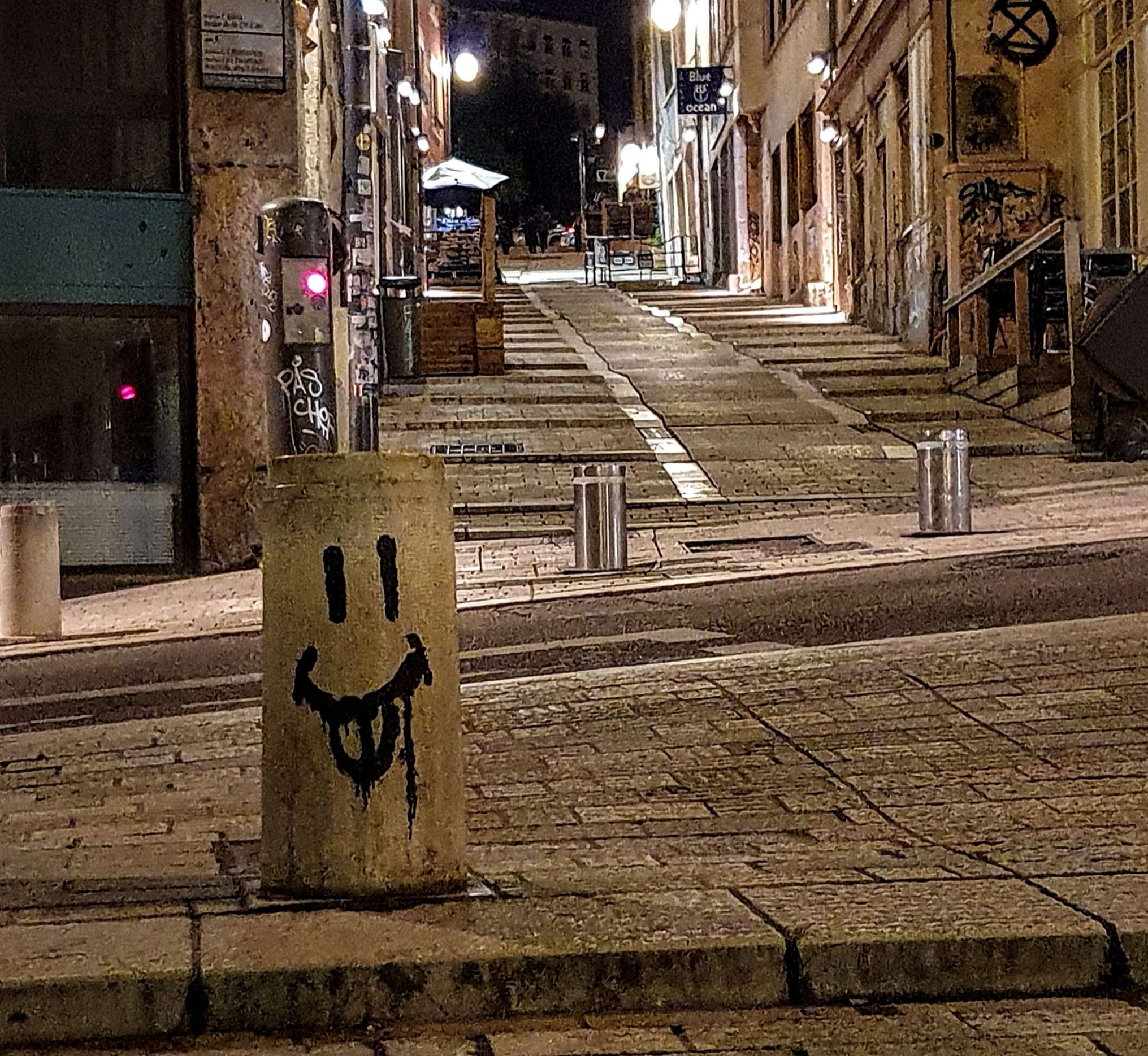 
								Street-art graffiti fresque 
								 
									75 Mont&eacute;e de la Grande-C&ocirc;te
									69001
									Lyon
									France 
									Pat Finder
								Street-Art-Safari.com
								