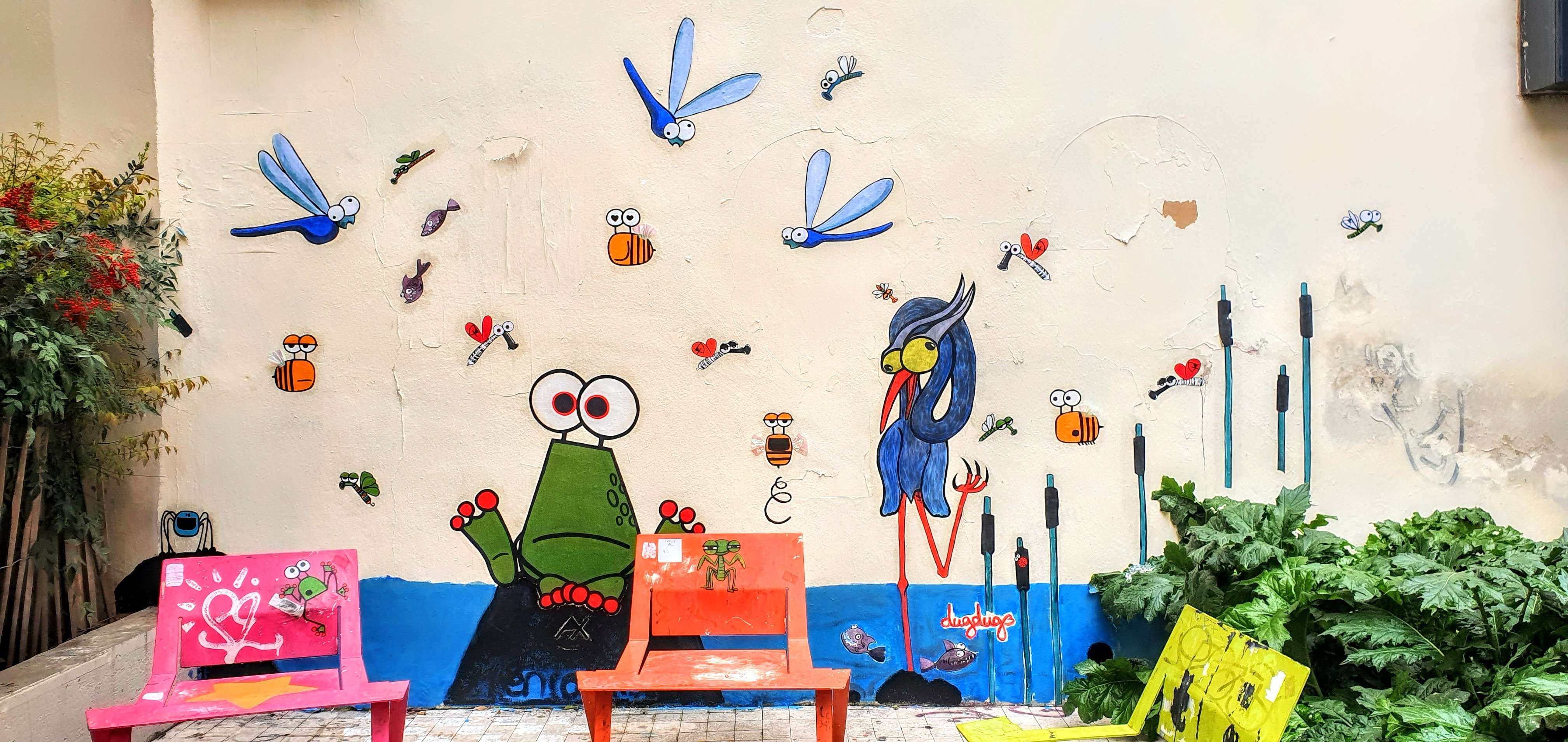 
								Street-art graffiti fresque 
								Ax Creart, Duggyworld 
									7 Passage Thiaffait
									69001
									Lyon
									France 
									Pat Finder
								Street-Art-Safari.com
								