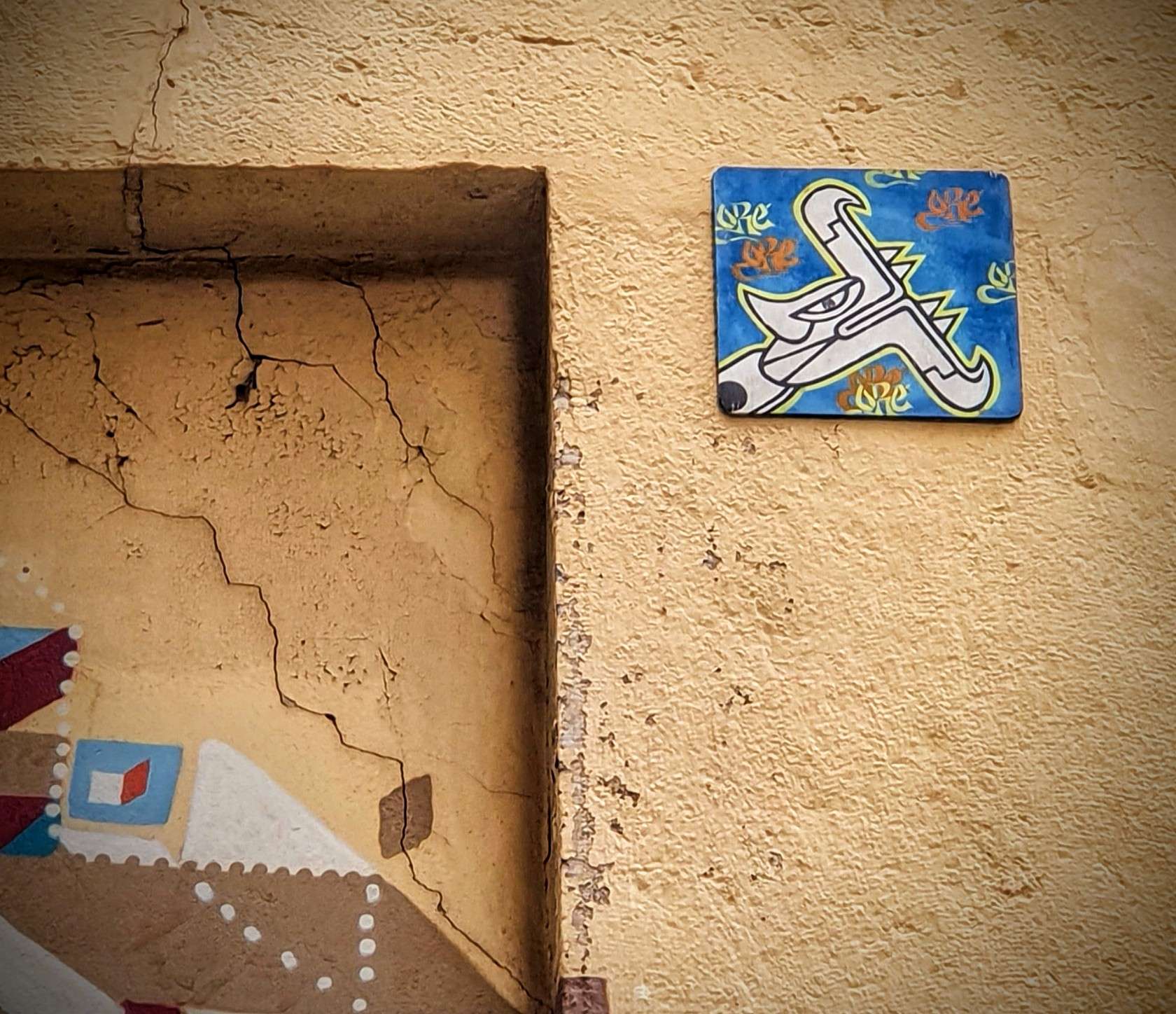 
								Street-art graffiti fresque 
								Or&eacute; 
									22 Rue Pouteau
									69001
									Lyon
									France 
									Pat Finder
								Street-Art-Safari.com
								