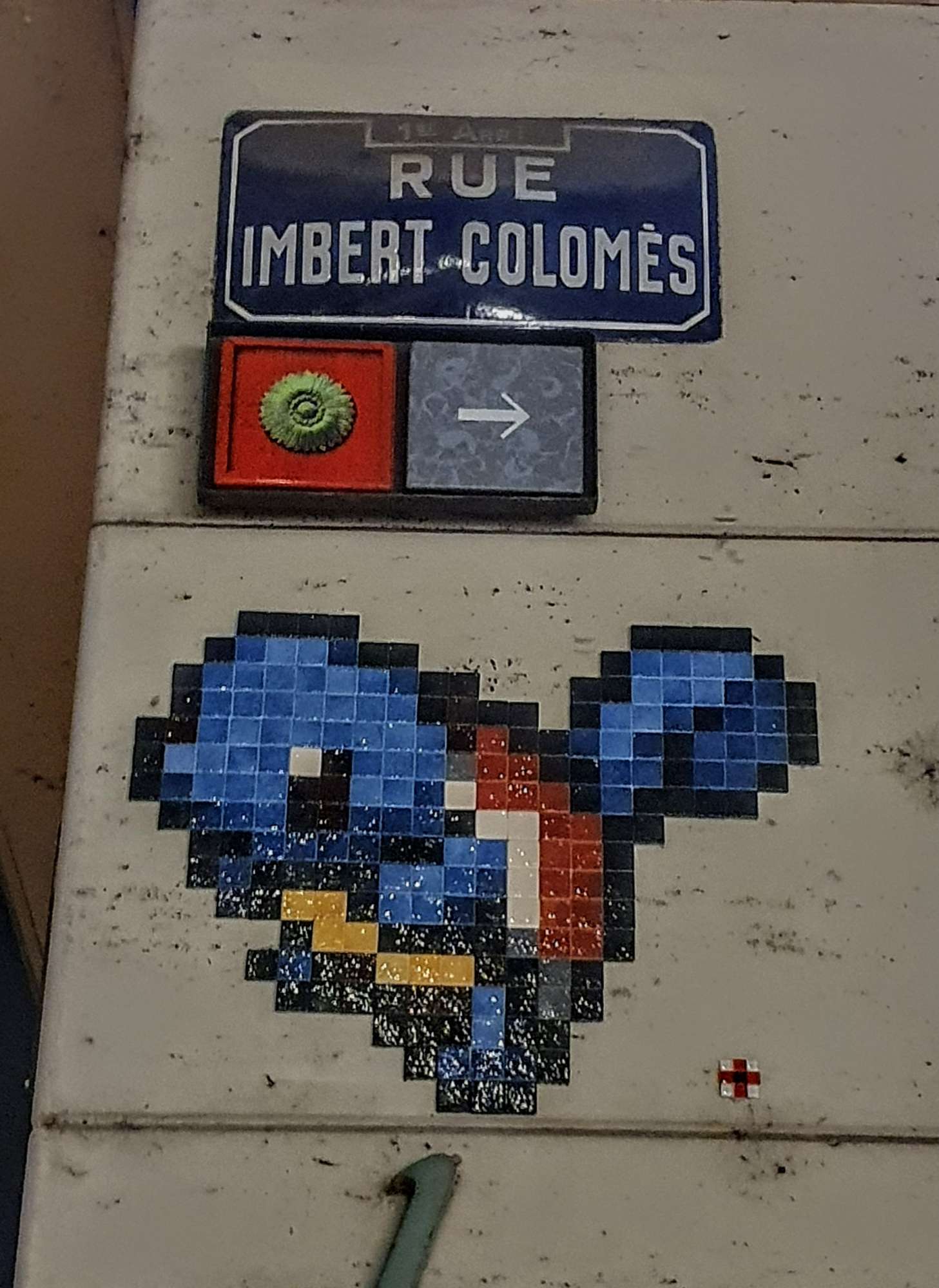 
								Street-art graffiti fresque 
								 
									12 Rue Imbert-Colom&egrave;s
									69001
									Lyon
									France 
									Pat Finder
								Street-Art-Safari.com
								