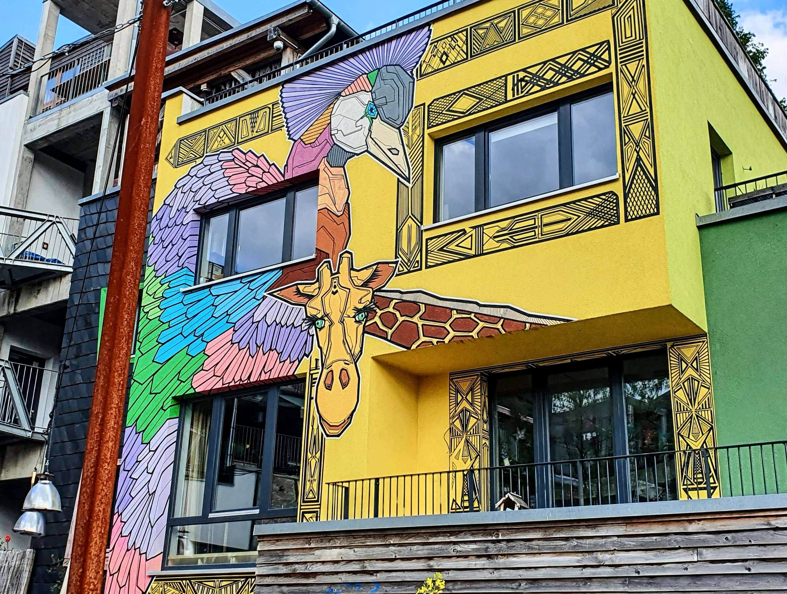 
								Street-art graffiti fresque 
								 
									25 Holzmarktstra&szlig;e
									10243
									Berlin
									Germany 
									Pat Finder
								Street-Art-Safari.com
								