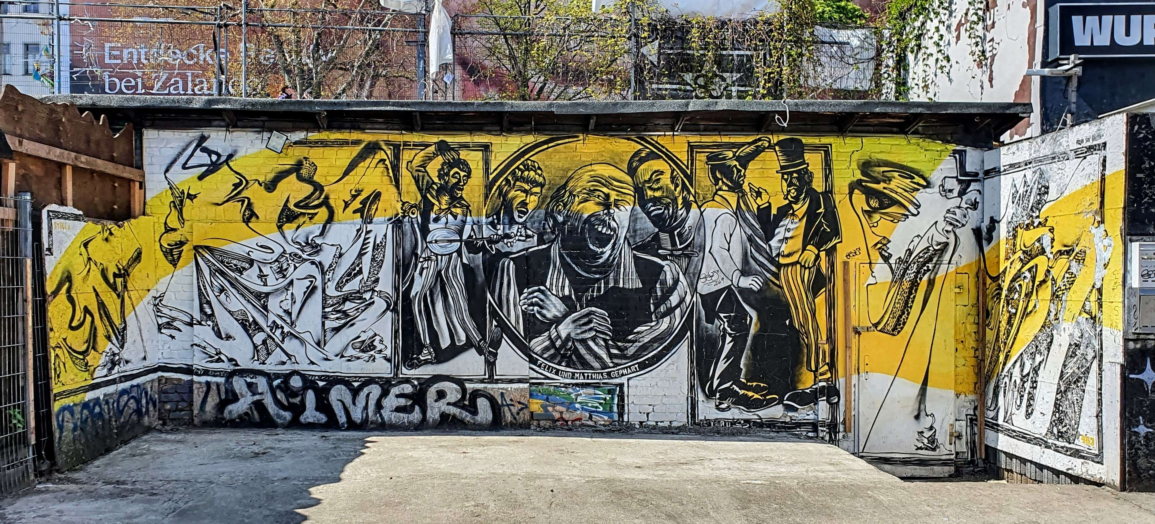 
								Street-art graffiti fresque 
								 
									99 Revaler Stra&szlig;e
									10245
									Berlin
									Germany 
									Pat Finder
								Street-Art-Safari.com
								