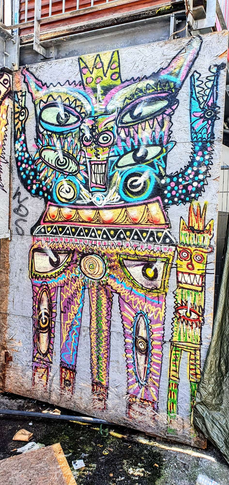 
								Street-art graffiti fresque 
								 
									99 Revaler Stra&szlig;e
									10245
									Berlin
									Germany 
									Pat Finder
								Street-Art-Safari.com
								