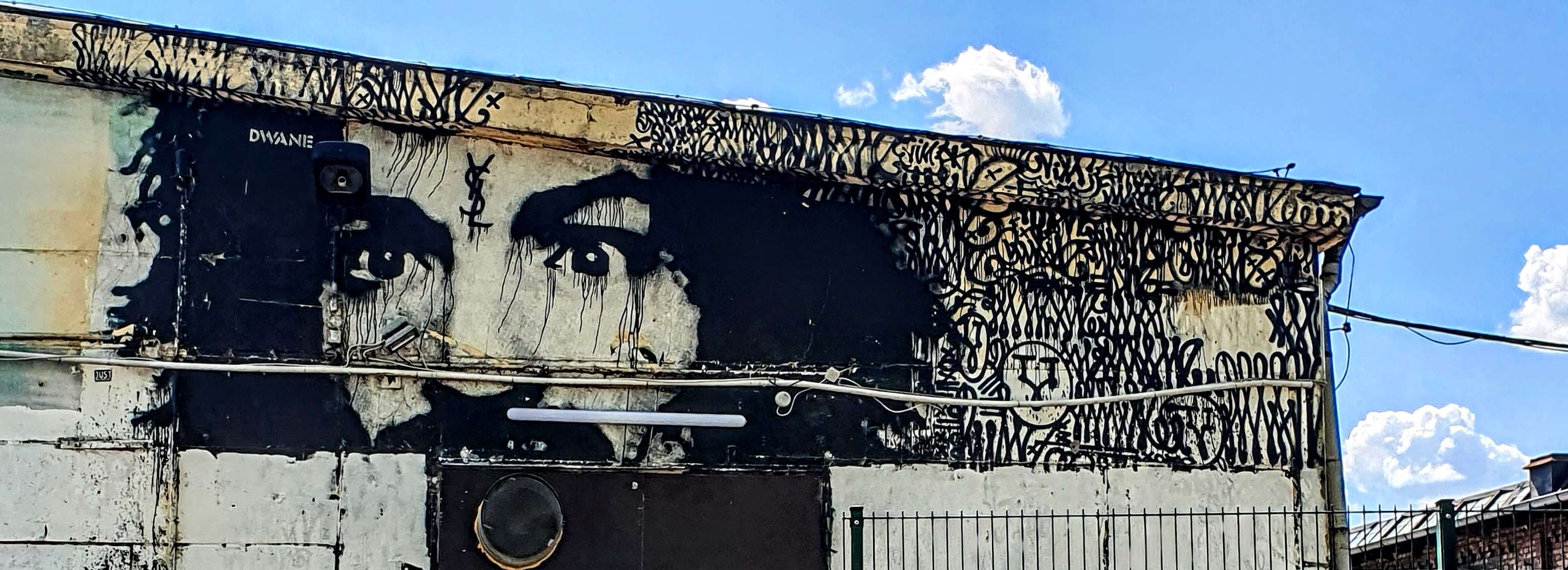 
								Street-art graffiti fresque 
								 
									99 Revaler Stra&szlig;e
									10245
									Berlin
									Germany 
									Pat Finder
								Street-Art-Safari.com
								