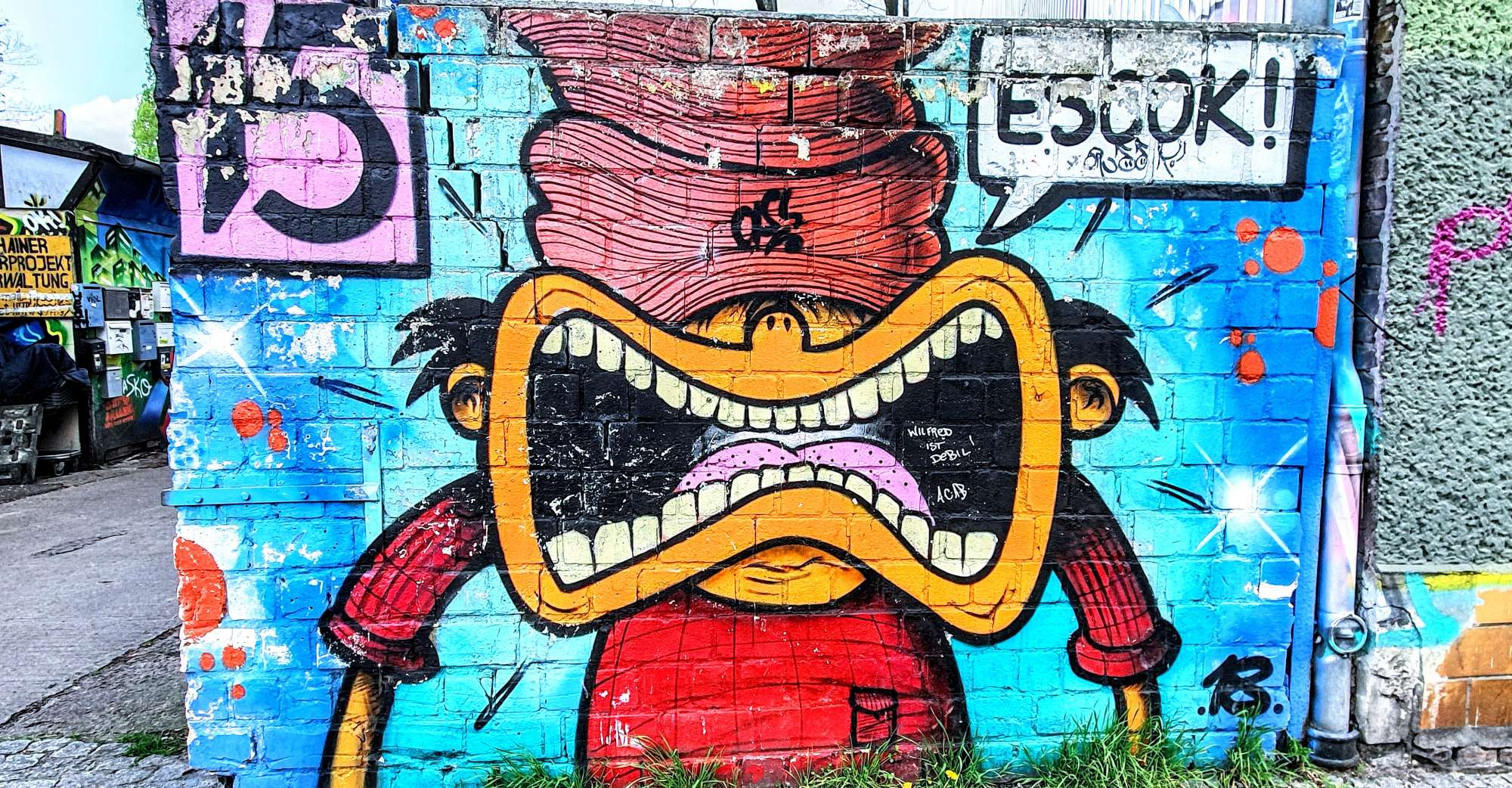 
								Street-art graffiti fresque 
								 
									14 Markgrafendamm
									10245
									Berlin
									Germany 
									Pat Finder
								Street-Art-Safari.com
								