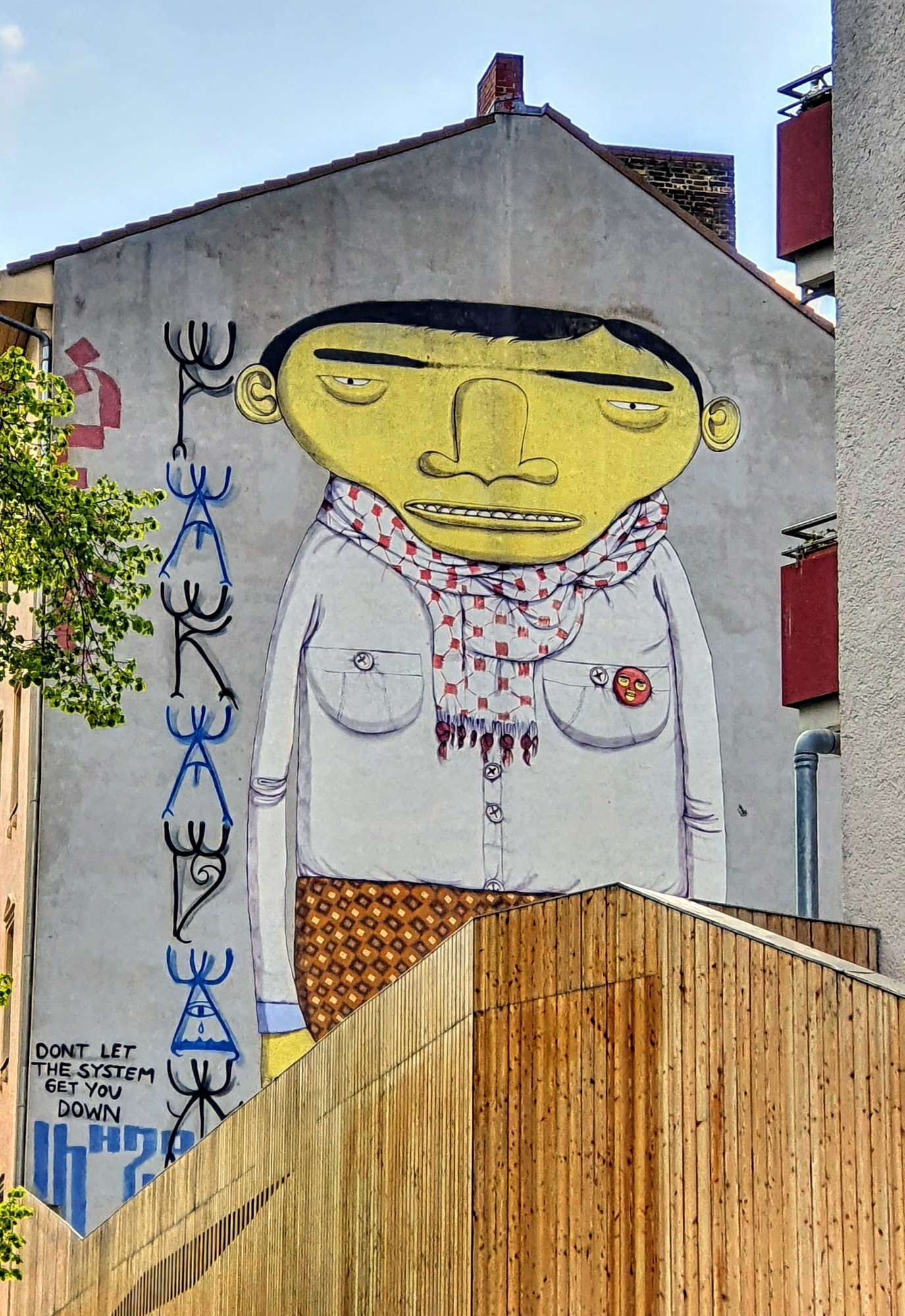 
								Street-art graffiti fresque 
								 
									49 Oppelner Stra&szlig;e
									10997
									Berlin
									Germany 
									Pat Finder
								Street-Art-Safari.com
								