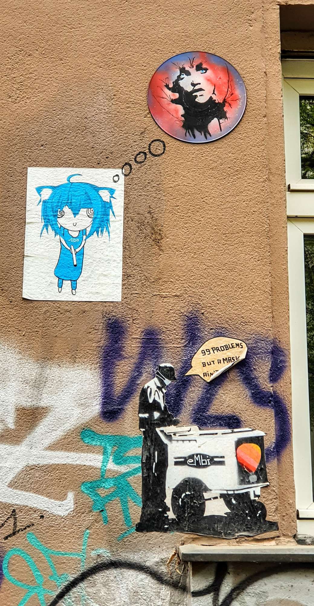 
								Street-art graffiti fresque 
								 
									12 Oppelner Stra&szlig;e
									10997
									Berlin
									Germany 
									Pat Finder
								Street-Art-Safari.com
								