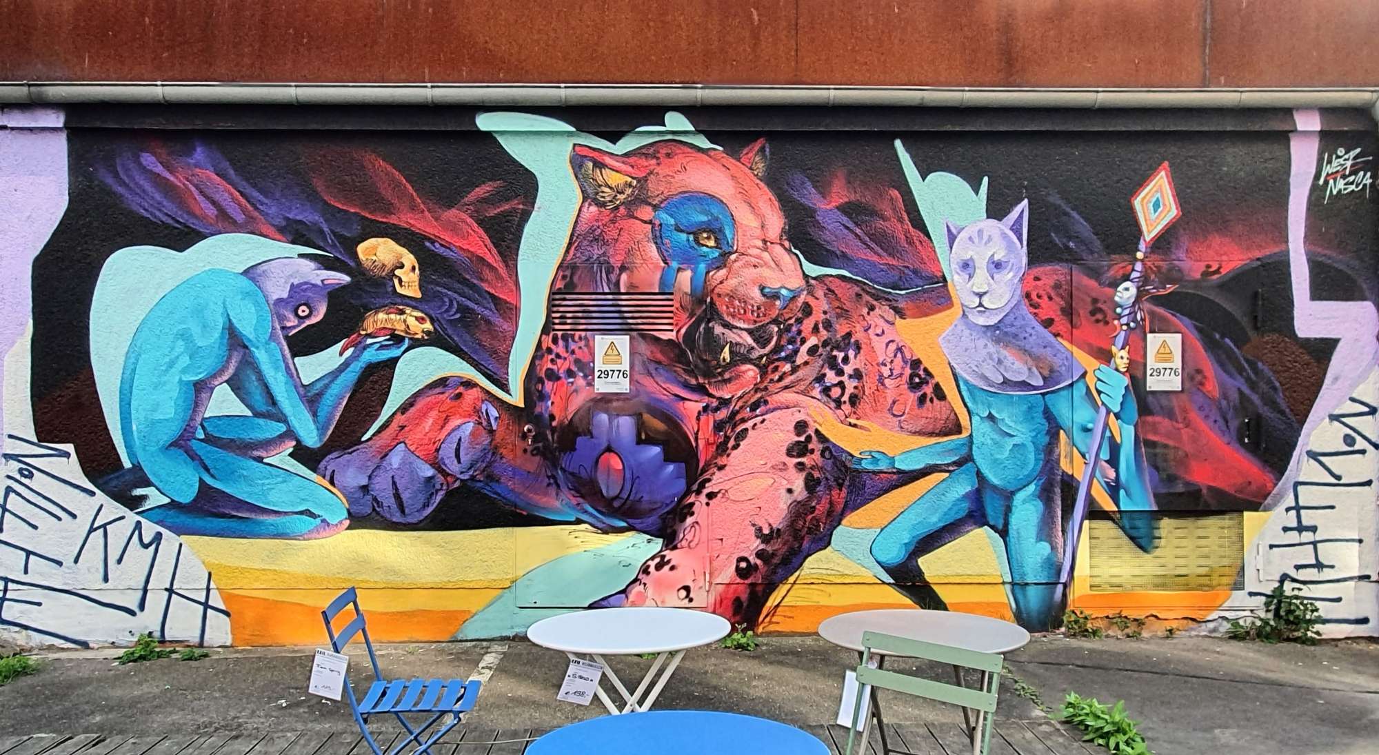 
								Street-art graffiti fresque 
								 
									20 K&ouml;penicker Stra&szlig;e
									10997
									Berlin
									Germany 
									Pat Finder
								Street-Art-Safari.com
								