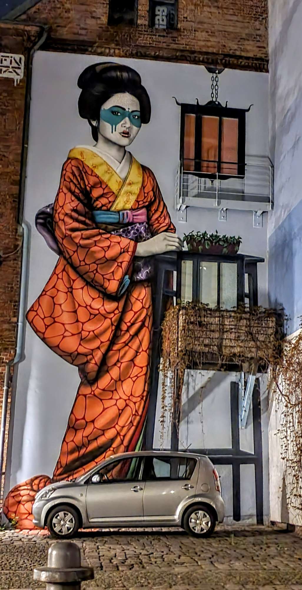 
								Street-art graffiti fresque 
								Fin DAC 
									8A K&ouml;penicker Stra&szlig;e
									10997
									Berlin
									Germany 
									Pat Finder
								Street-Art-Safari.com
								