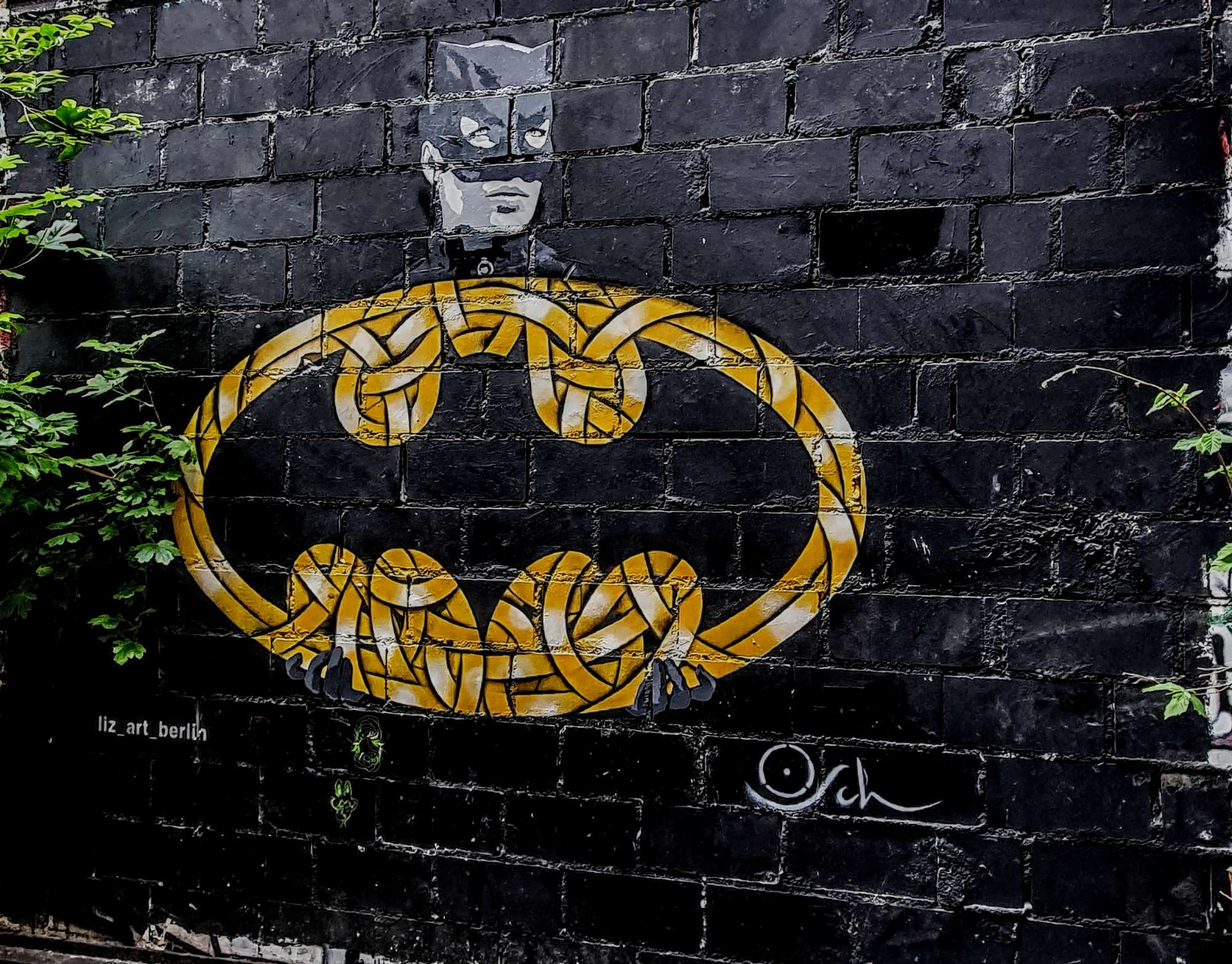 
								Street-art graffiti fresque 
								Otto Schade 
									43-45 Rosenthaler Stra&szlig;e
									10178
									Berlin
									Germany 
									Pat Finder
								Street-Art-Safari.com
								