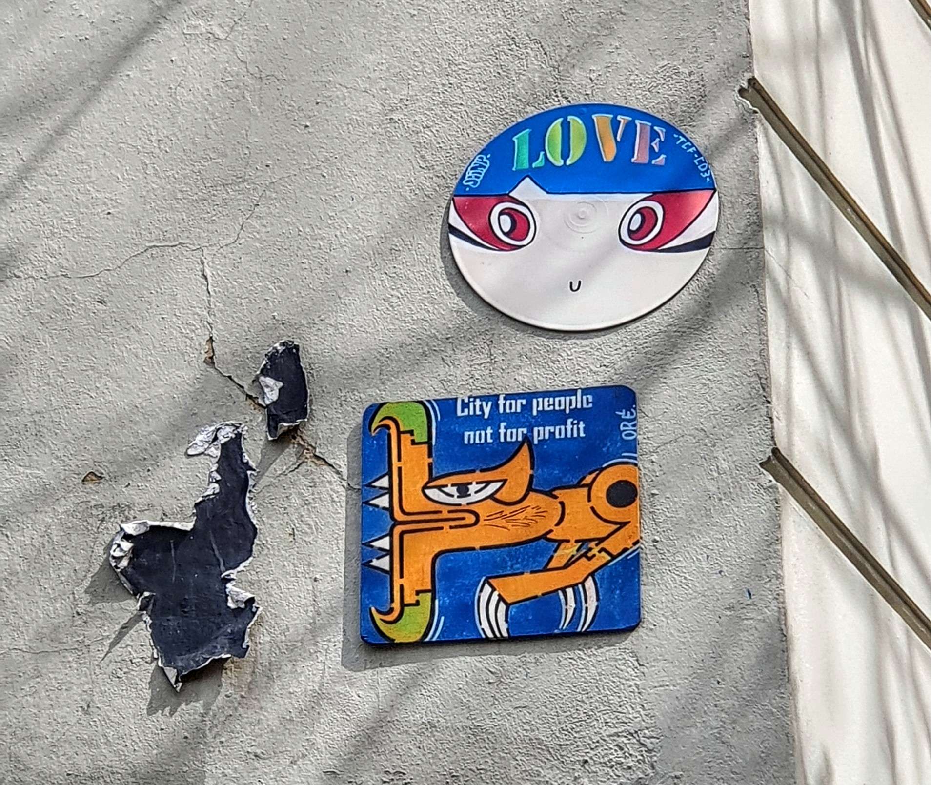 
								Street-art graffiti fresque 
								Or&eacute; 
									48 Skalitzer Stra&szlig;e
									10997
									Berlin
									Germany 
									Pat Finder
								Street-Art-Safari.com
								