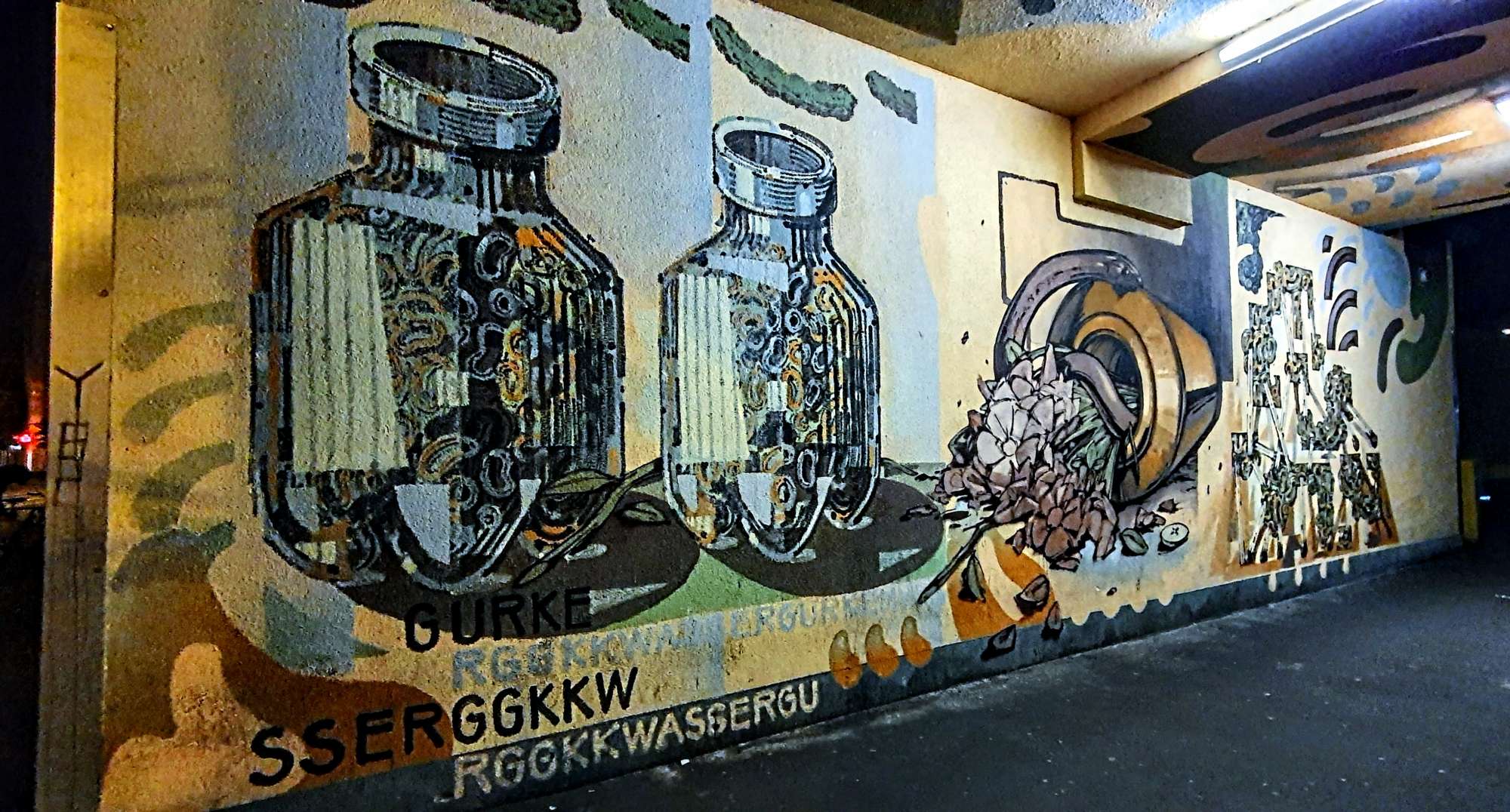 
								Street-art graffiti fresque 
								 
									
									10245
									Berlin
									Germany 
									Pat Finder
								Street-Art-Safari.com
								